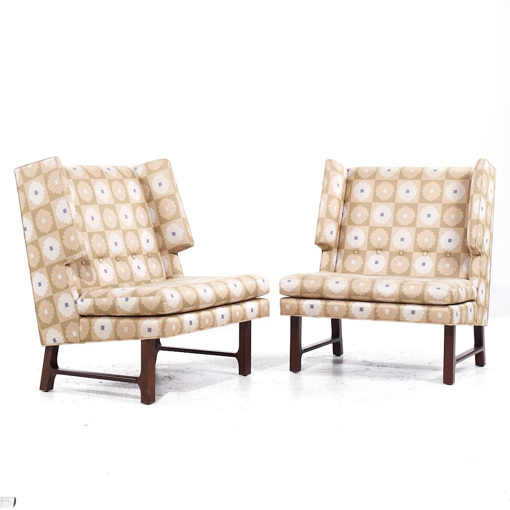 Paire de fauteuils de salon Wingback mi-siècle Edward Wormley pour Dunbar

Chaque chaise longue mesure : 30,5 de large x 28 de profond x 36,5 de haut, avec une hauteur d'assise de 17 pouces.

Tous les meubles peuvent être achetés dans ce que nous