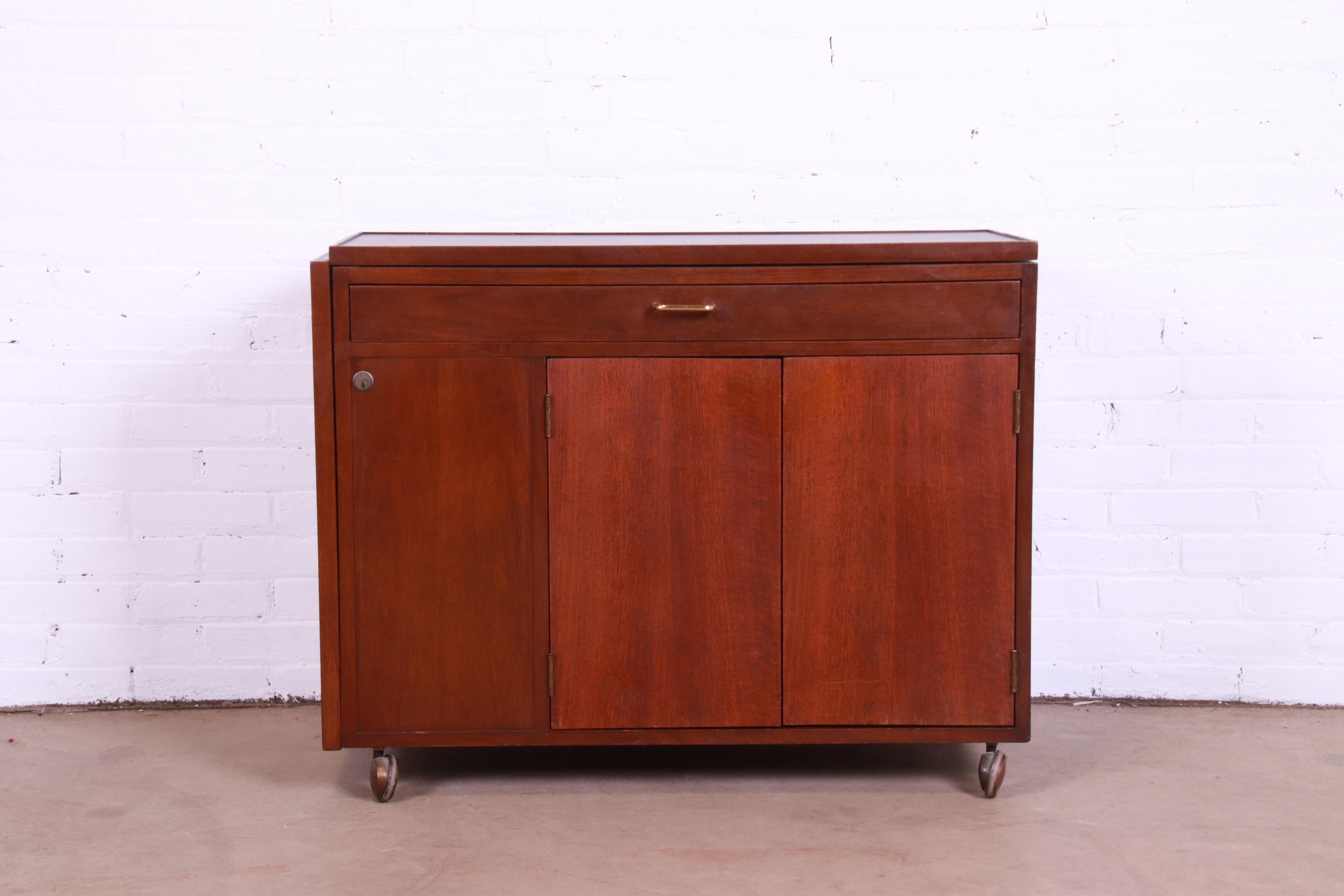 Edward Wormley for Dunbar Mid-Century Modern Walnut Bar Cart, 1950s 1