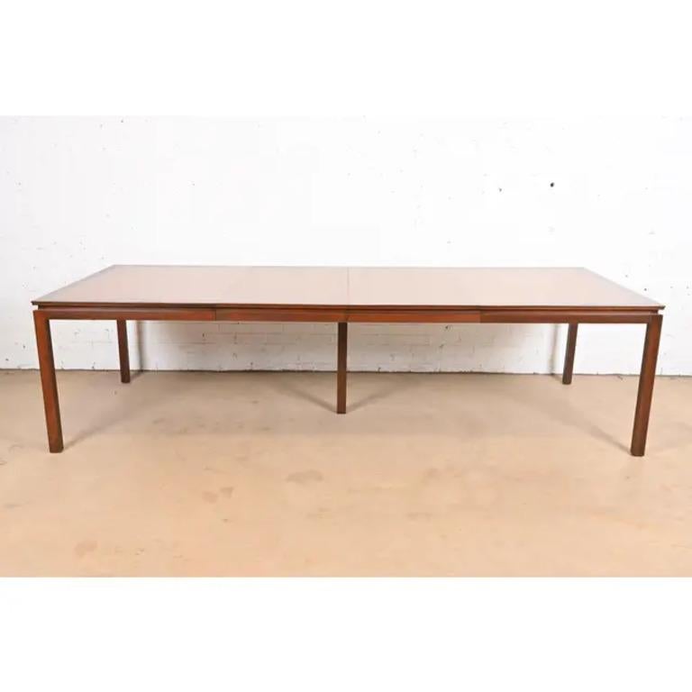 American Edward Wormley for Dunbar Mid-Century Modern Walnut Dining Table, Refinished For Sale