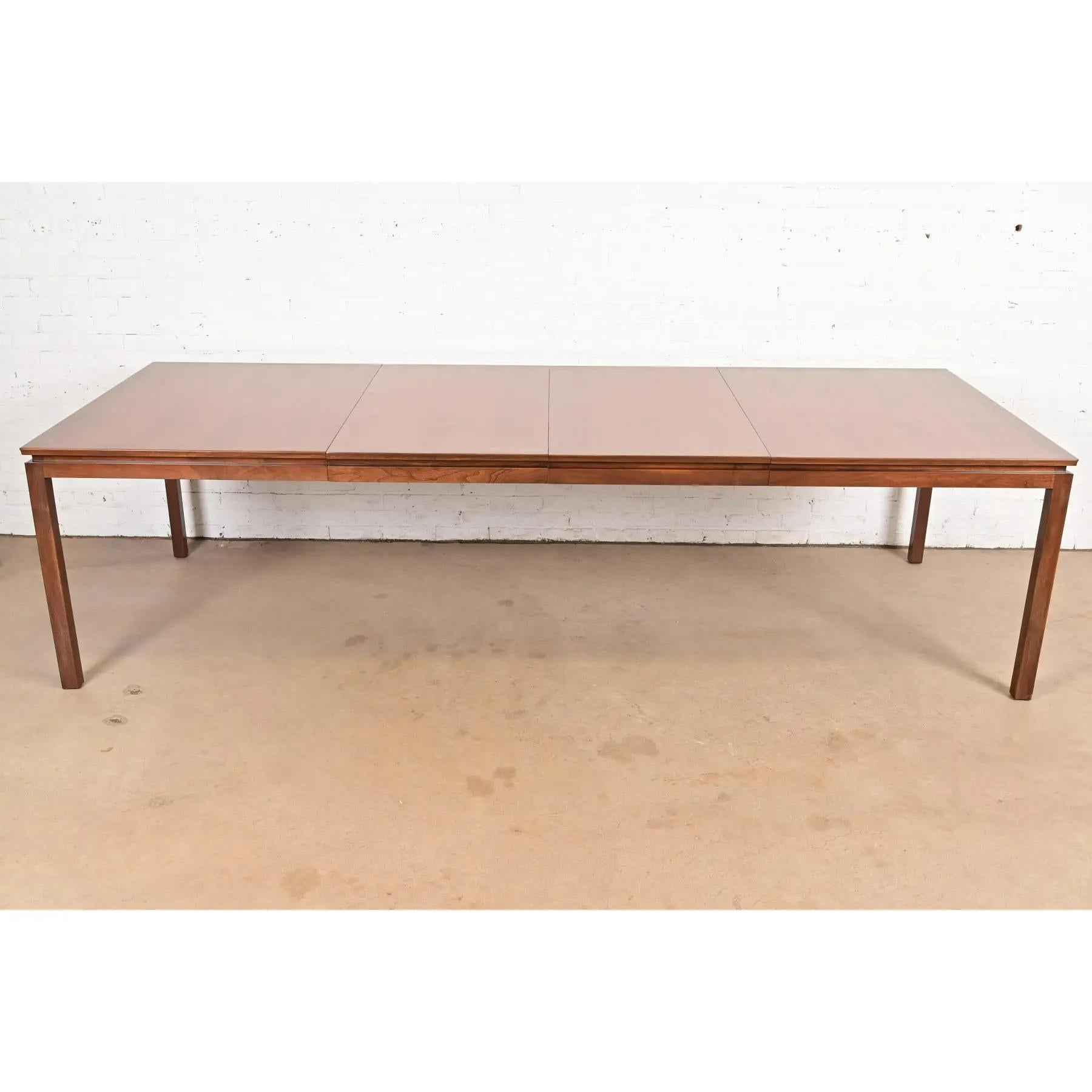 American Edward Wormley for Dunbar Mid-Century Modern Walnut Dining Table, Refinished For Sale