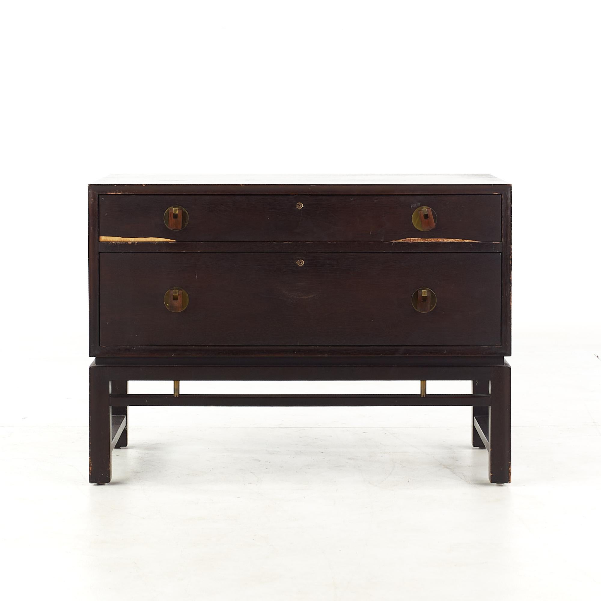 Edward Wormley for Dunbar Mid Century nightstand

This nightstand measures: 23 wide x 18 deep x 23.75 inches high

All pieces of furniture can be had in what we call restored vintage condition. That means the piece is restored upon purchase so