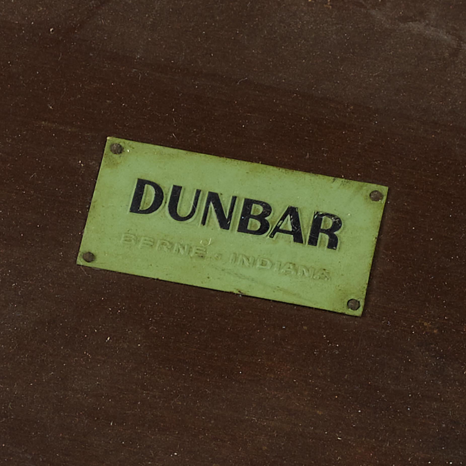 Table d'appoint du milieu du siècle dernier d'Edward Wormley pour Dunbar en vente 2