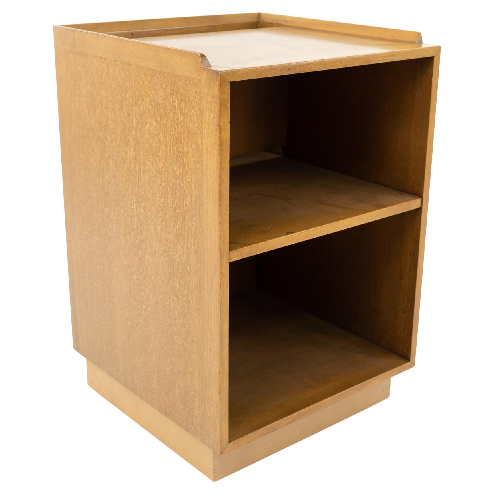 SOLD 05/05/25 Edward Wormley for Dunbar Mid Century Side End Table