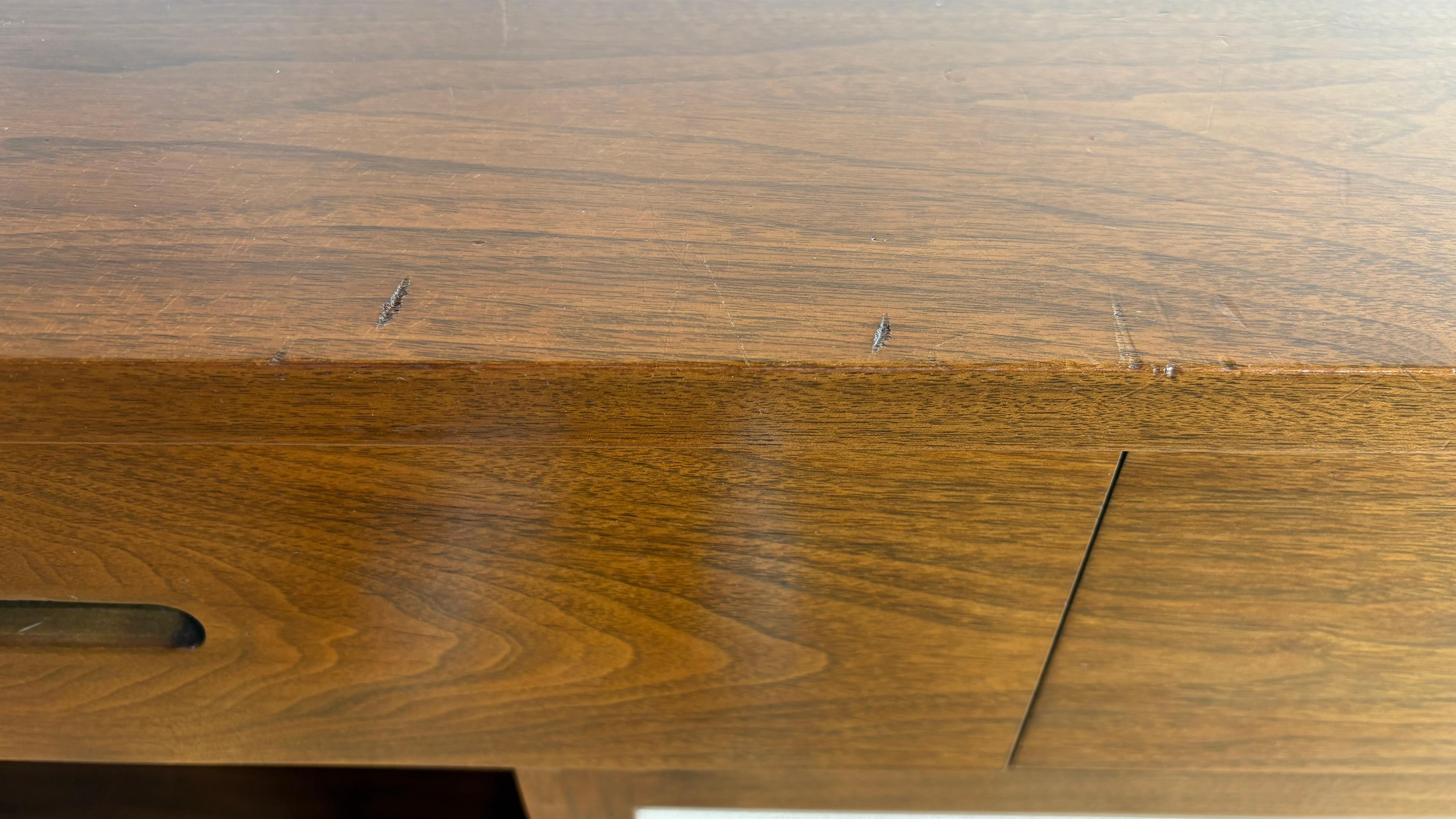 Credenza di metà secolo di Edward Wormley per Dunbar in vendita 4