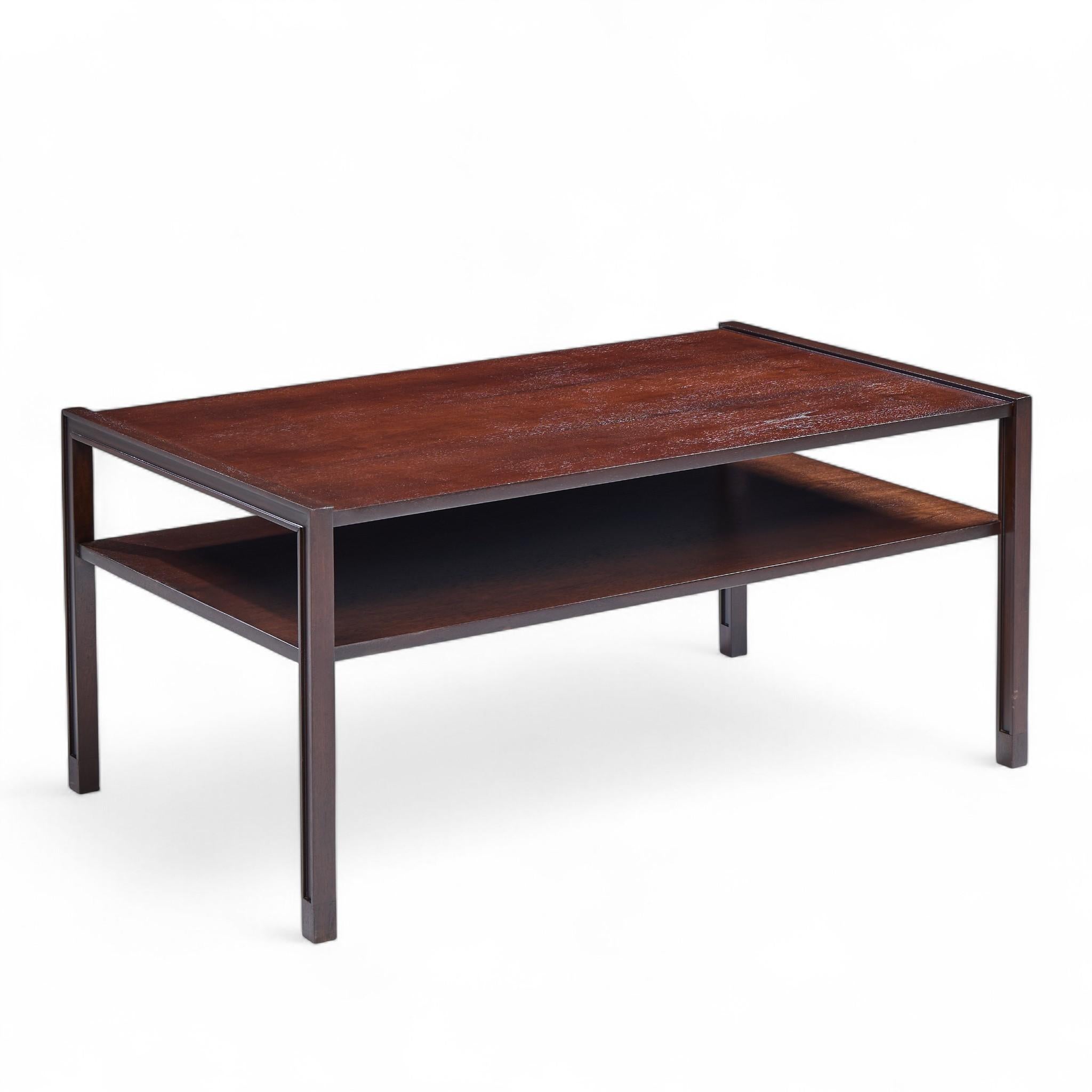 20ième siècle Table basse à deux niveaux du milieu du siècle dernier d'Edward Wormley pour Dunbar en vente