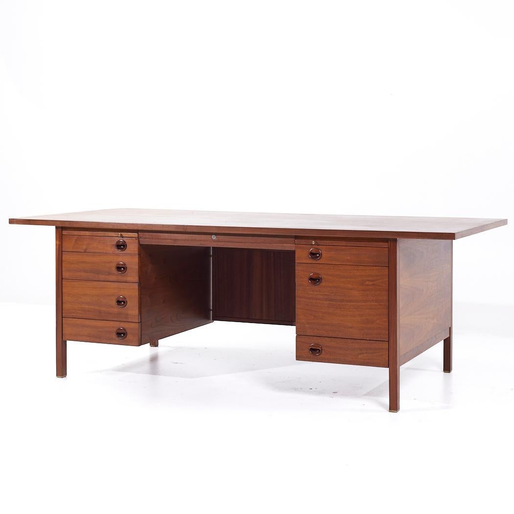 Mid-Century Modern Edward Wormley for Dunbar Mid Century Walnut and Rosewood Executive Desk For Sale