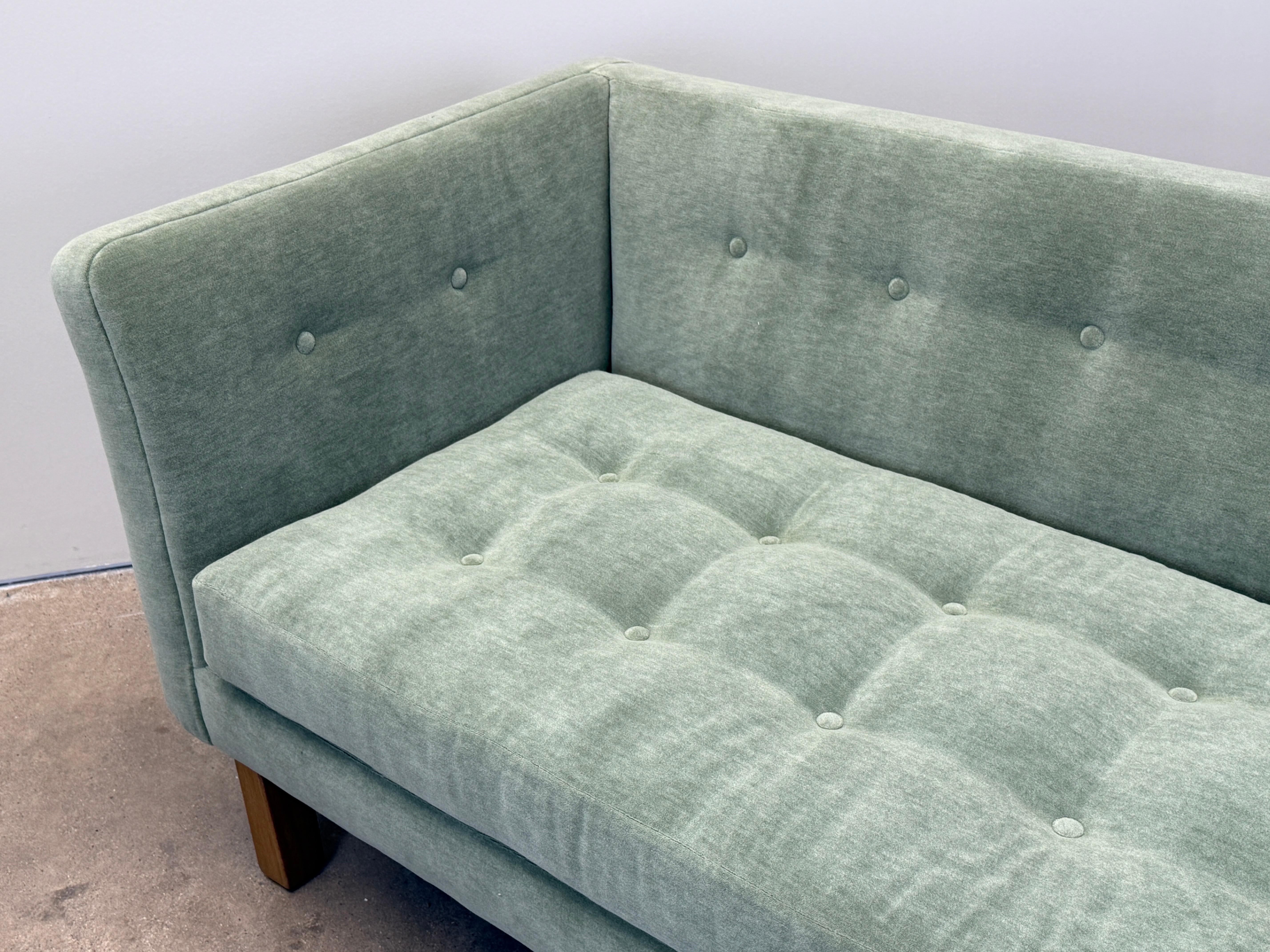 Edward Wormley for Dunbar model 4623 Sofa en vente 5