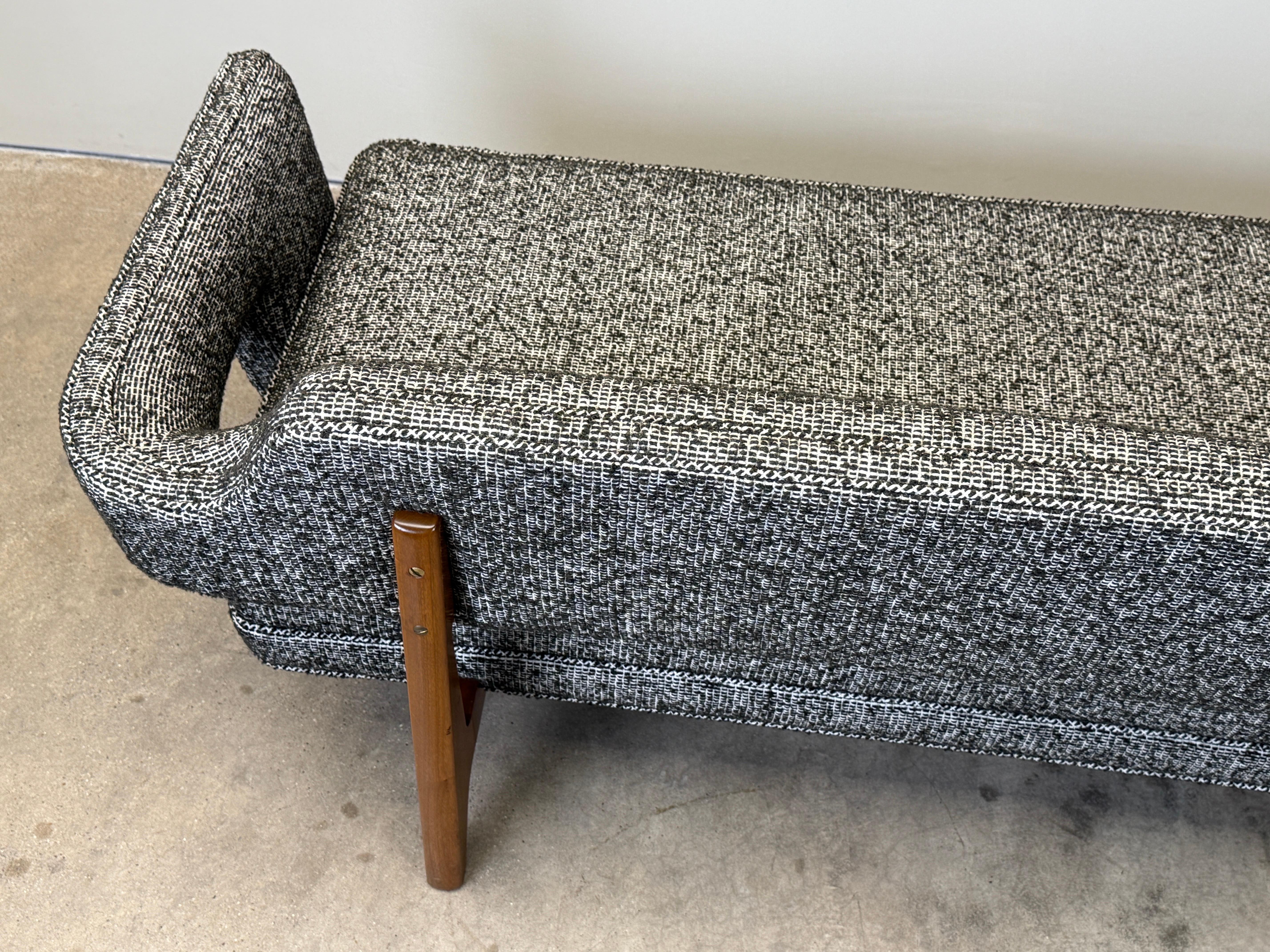 Edward Wormley for Dunbar Model 486 Bracket Back Sofa For Sale 12