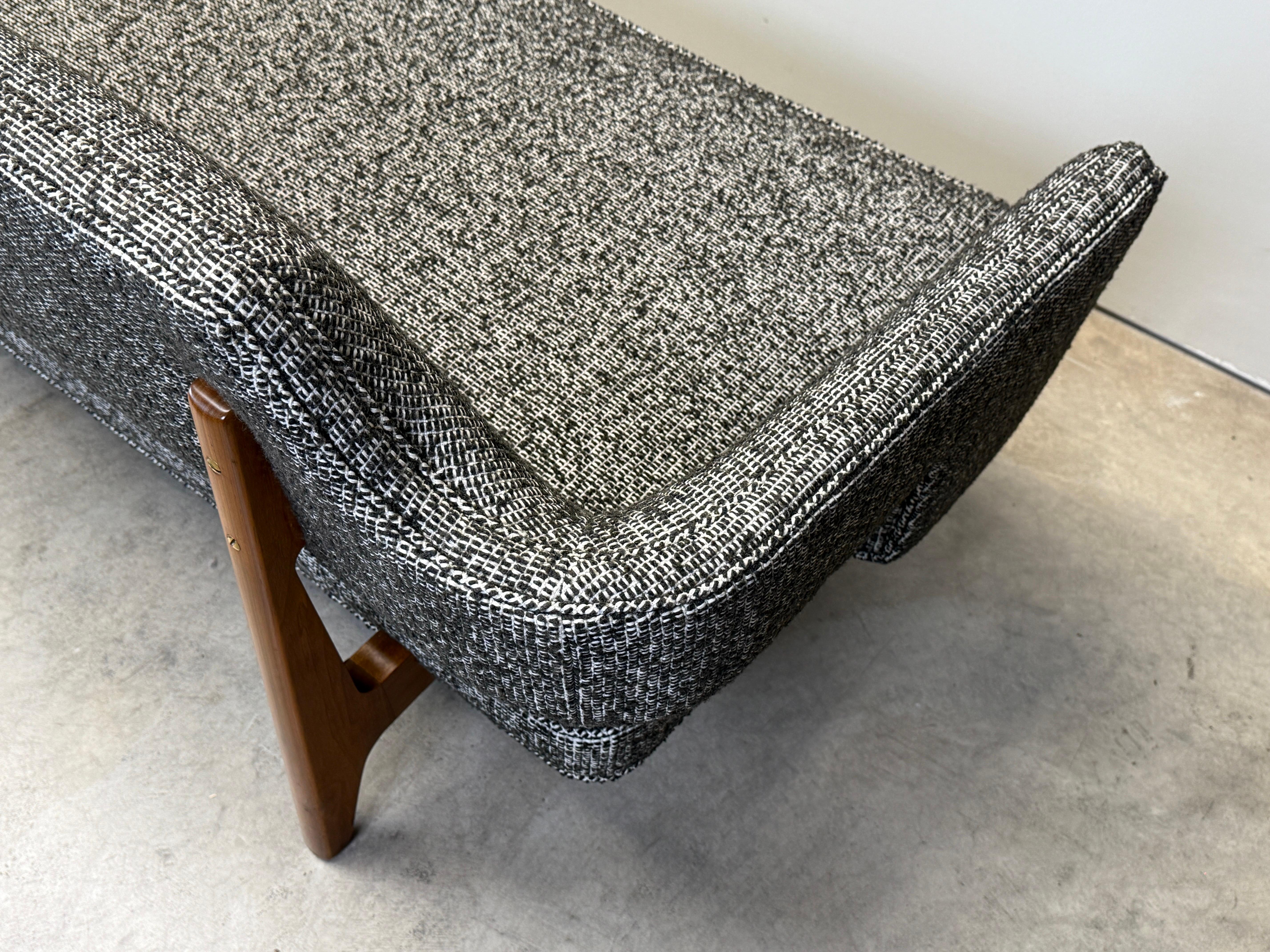 Edward Wormley for Dunbar Model 486 Bracket Back Sofa For Sale 13