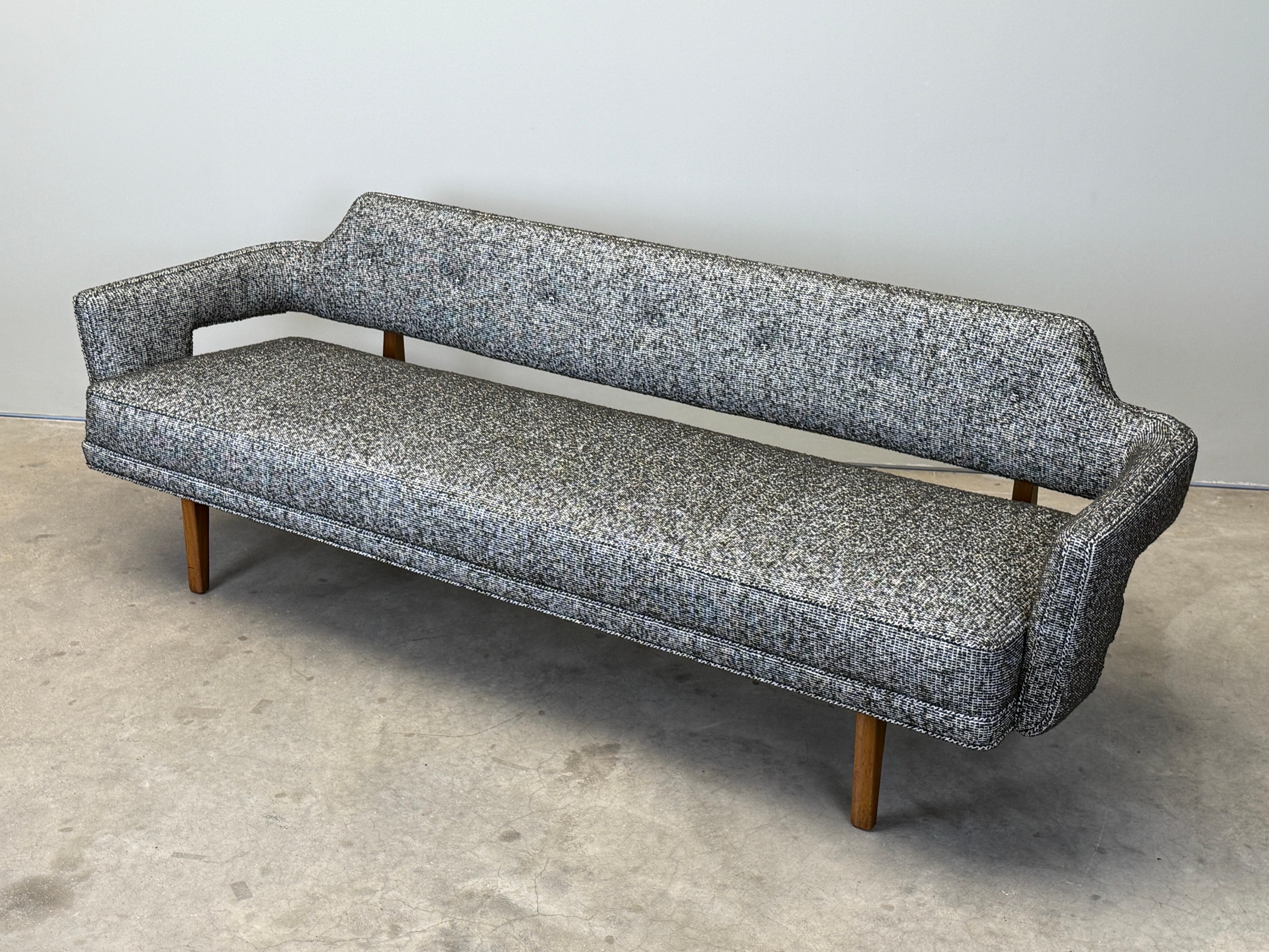 Edward Wormley for Dunbar Model 486 Bracket Back Sofa For Sale 3