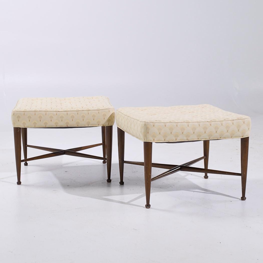 Mid-Century moderno Edward Wormley per Dunbar Modello 5002 Sgabelli in mogano Thebes di metà secolo - Coppia in vendita