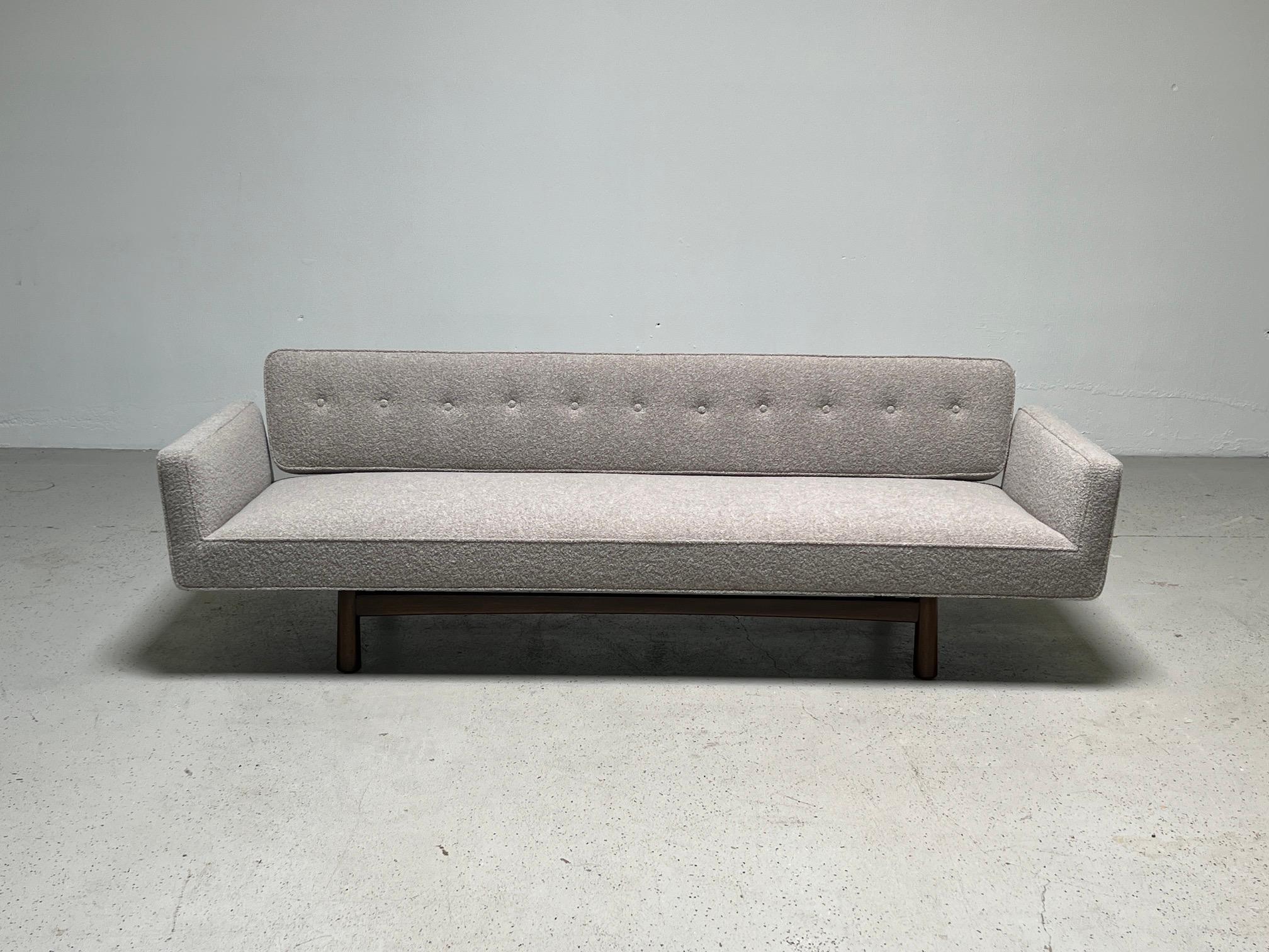 Edward Wormley for Dunbar model 5316 Sofa In Good Condition For Sale In Dallas, TX