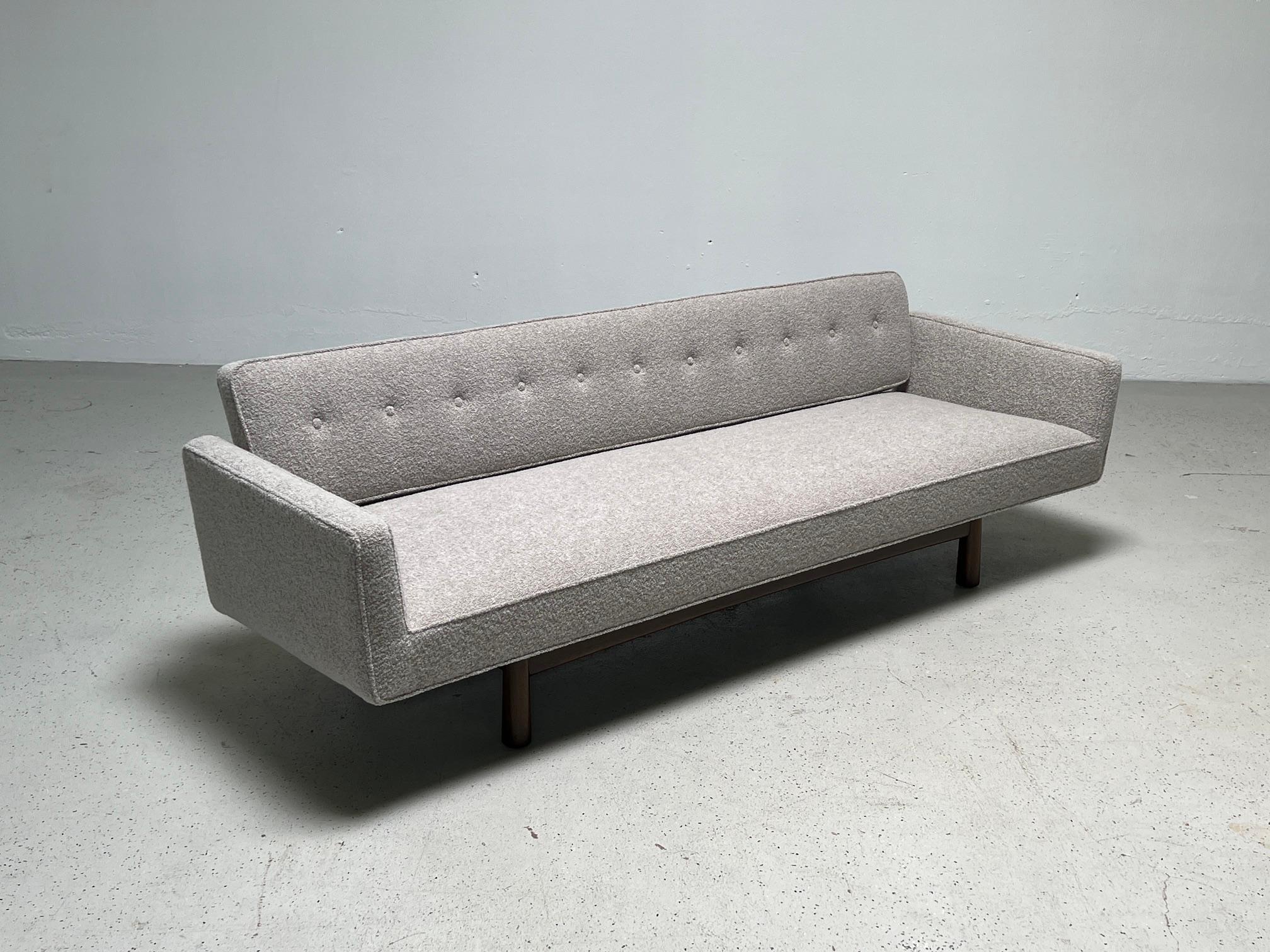 Edward Wormley for Dunbar model 5316 Sofa For Sale 1