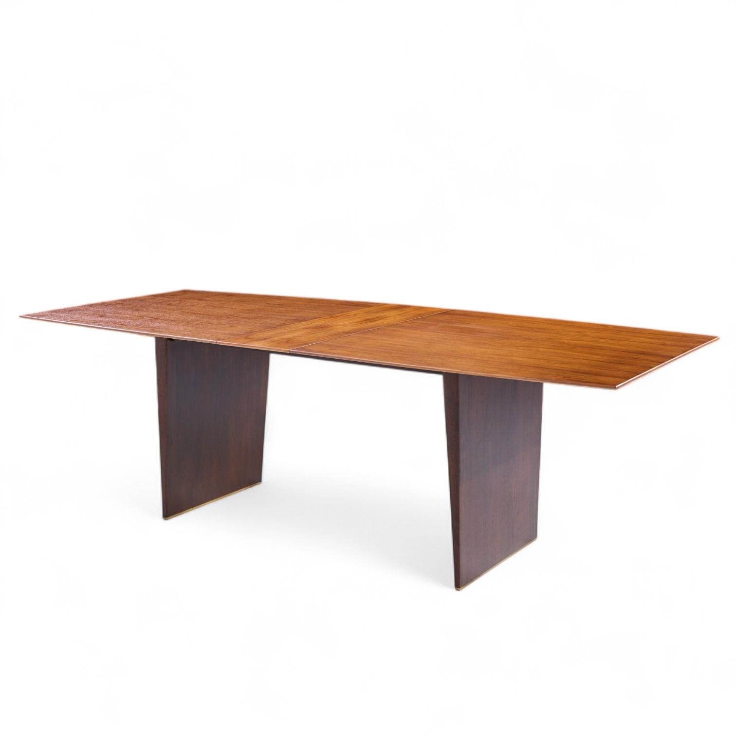 Edward Wormley for Dunbar Model 5460 MCM TAWI Wood Dining Table with 3 Leaves For Sale 5