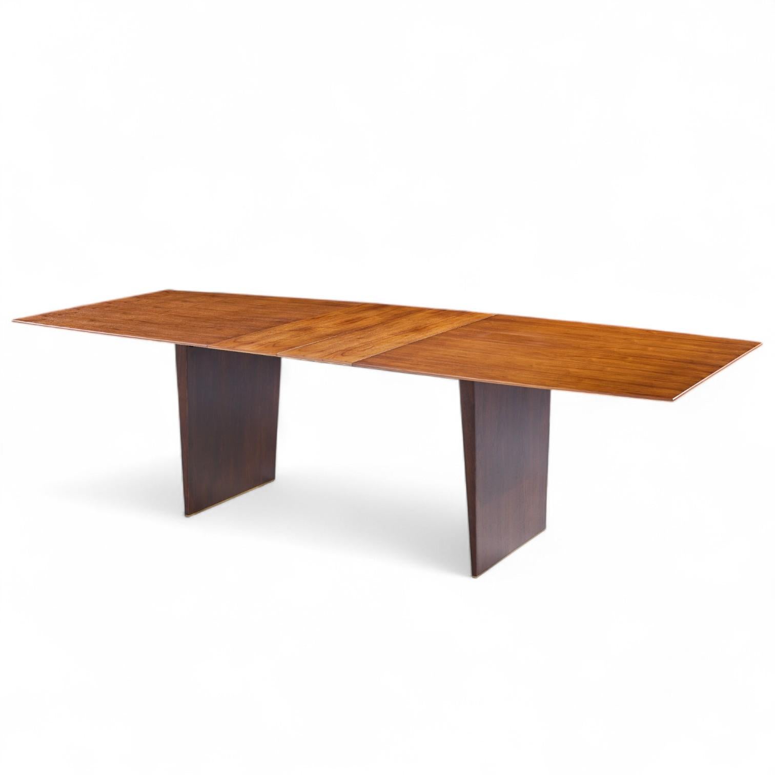 Edward Wormley for Dunbar Model 5460 MCM TAWI Wood Dining Table with 3 Leaves For Sale 8