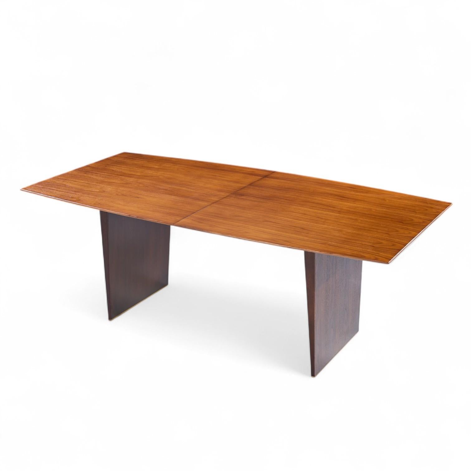 Edward Wormley for Dunbar Model 5460 MCM TAWI Wood Dining Table with 3 Leaves For Sale 9