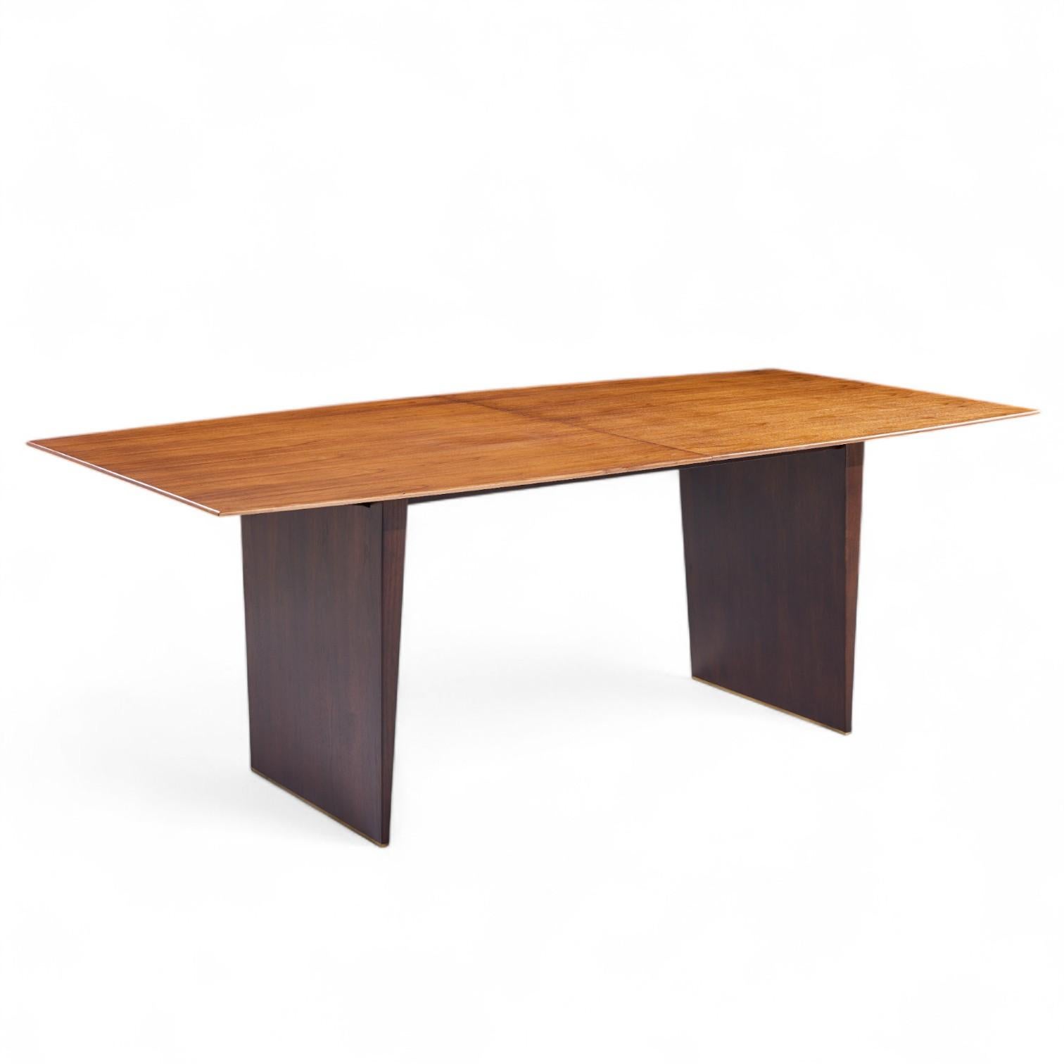 20th Century Edward Wormley for Dunbar Model 5460 MCM TAWI Wood Dining Table with 3 Leaves For Sale