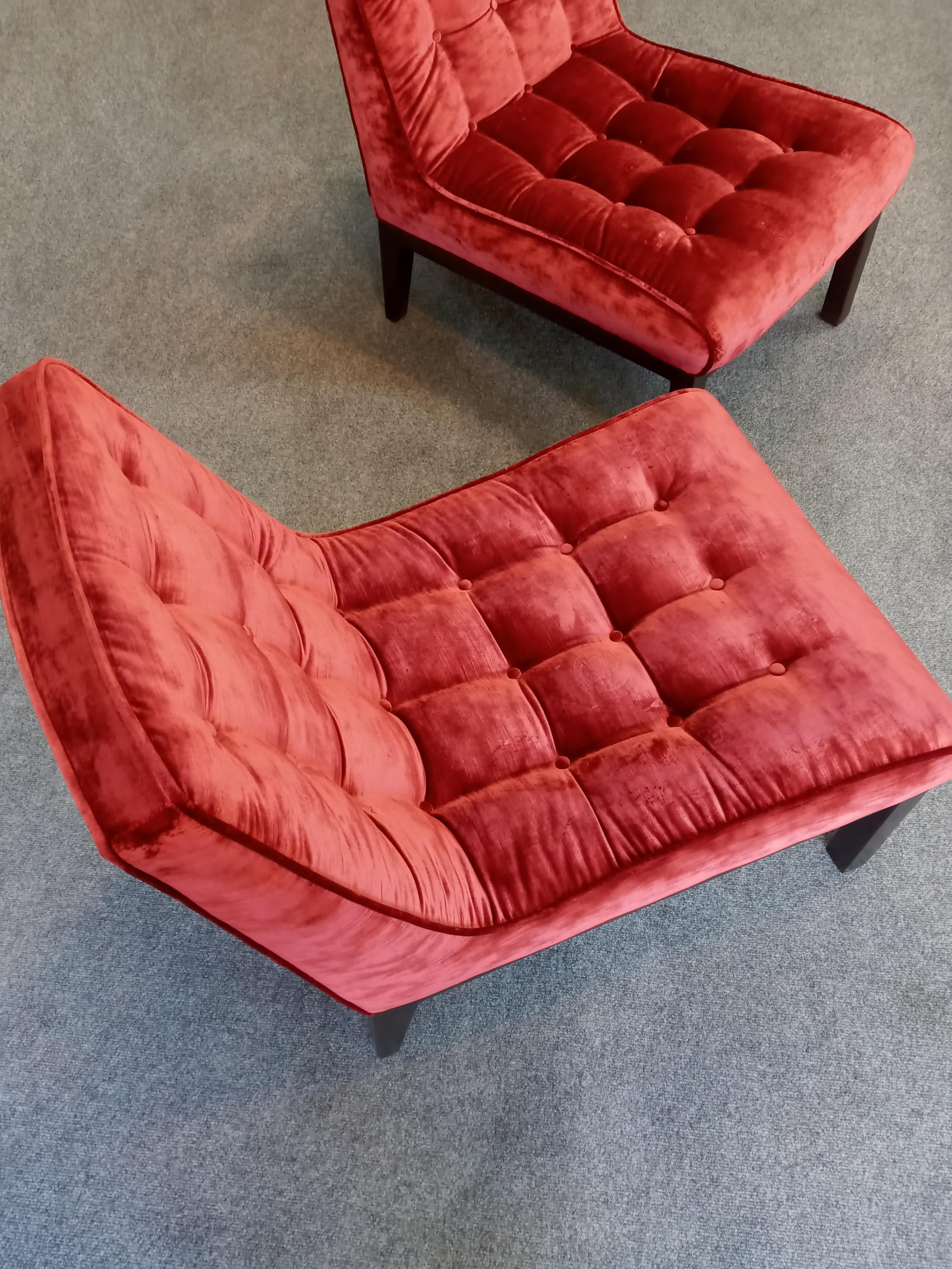 Edward Wormley for Dunbar Pair of Elegant Slipper Lounge Chairs For Sale 3