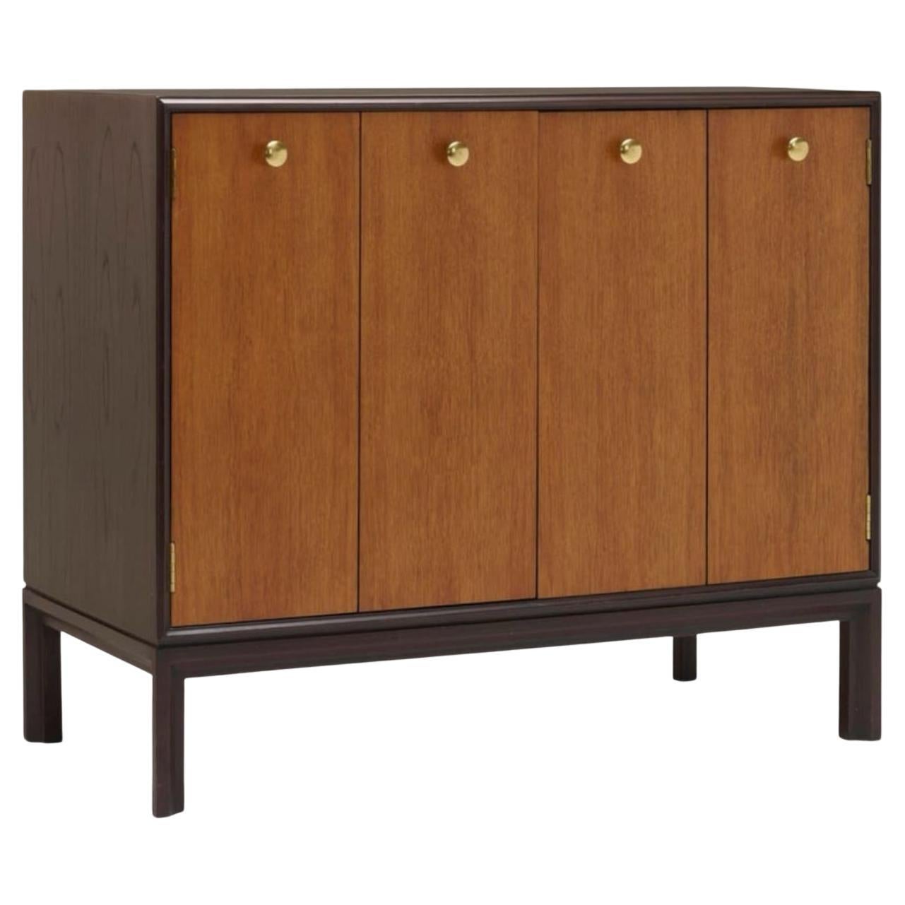 Petit serveur de porte bifold Edward Wormley pour Dunbar. en vente