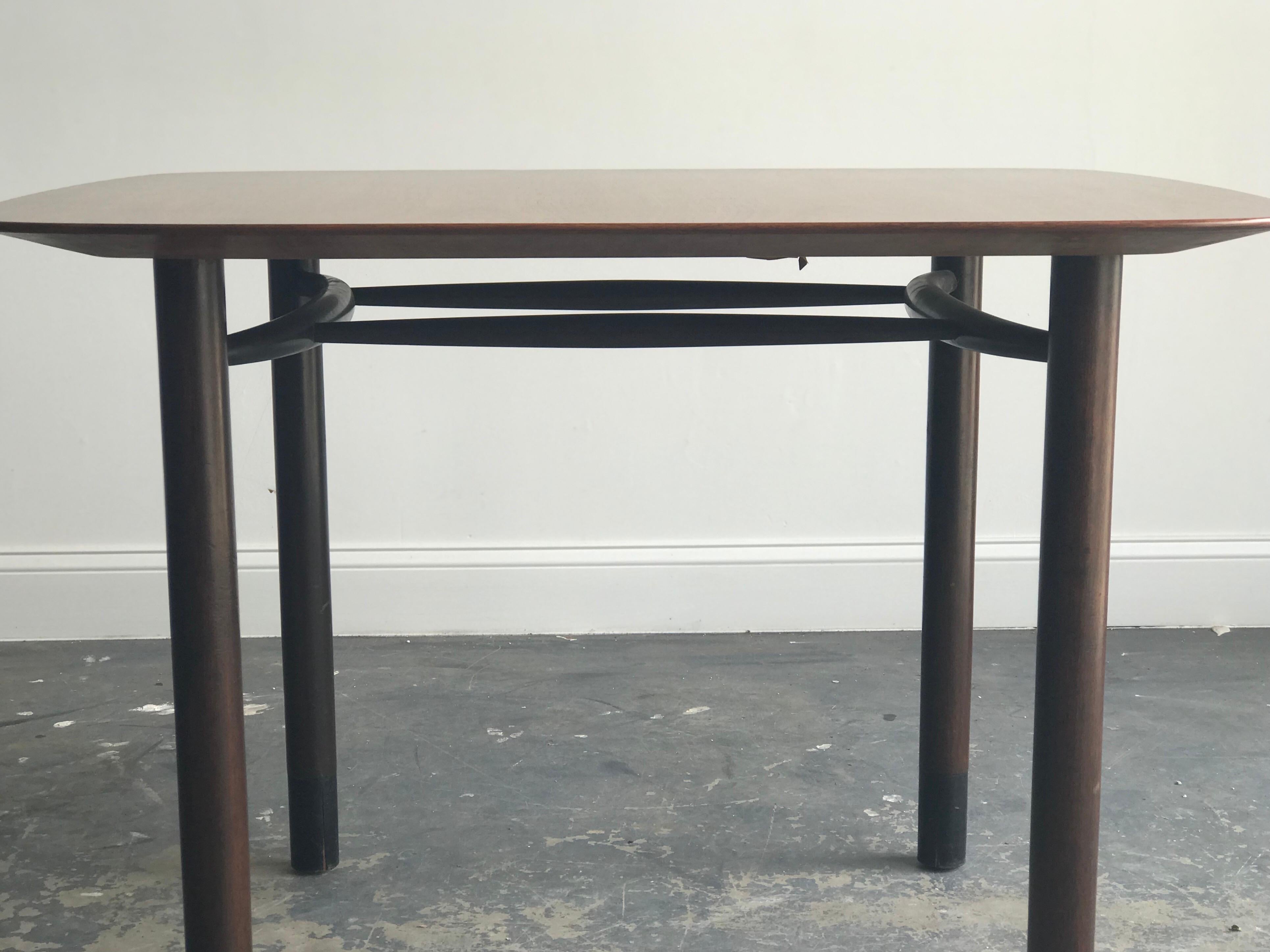 Edward Wormley for Dunbar Petite Dining Table or Desk In Good Condition In St.Petersburg, FL