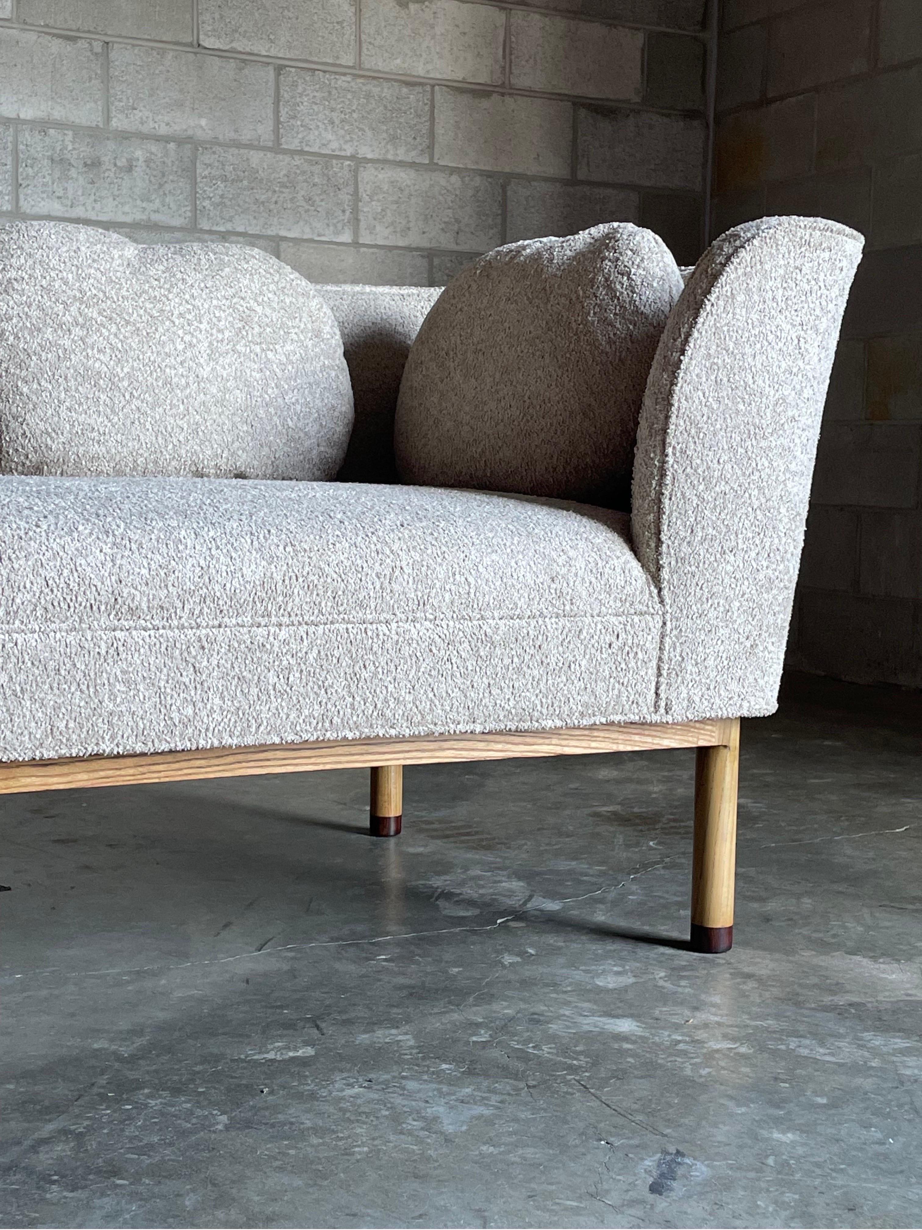 Edward Wormley for Dunbar Rare Chaise Lounge in Bouclé and Ash 3