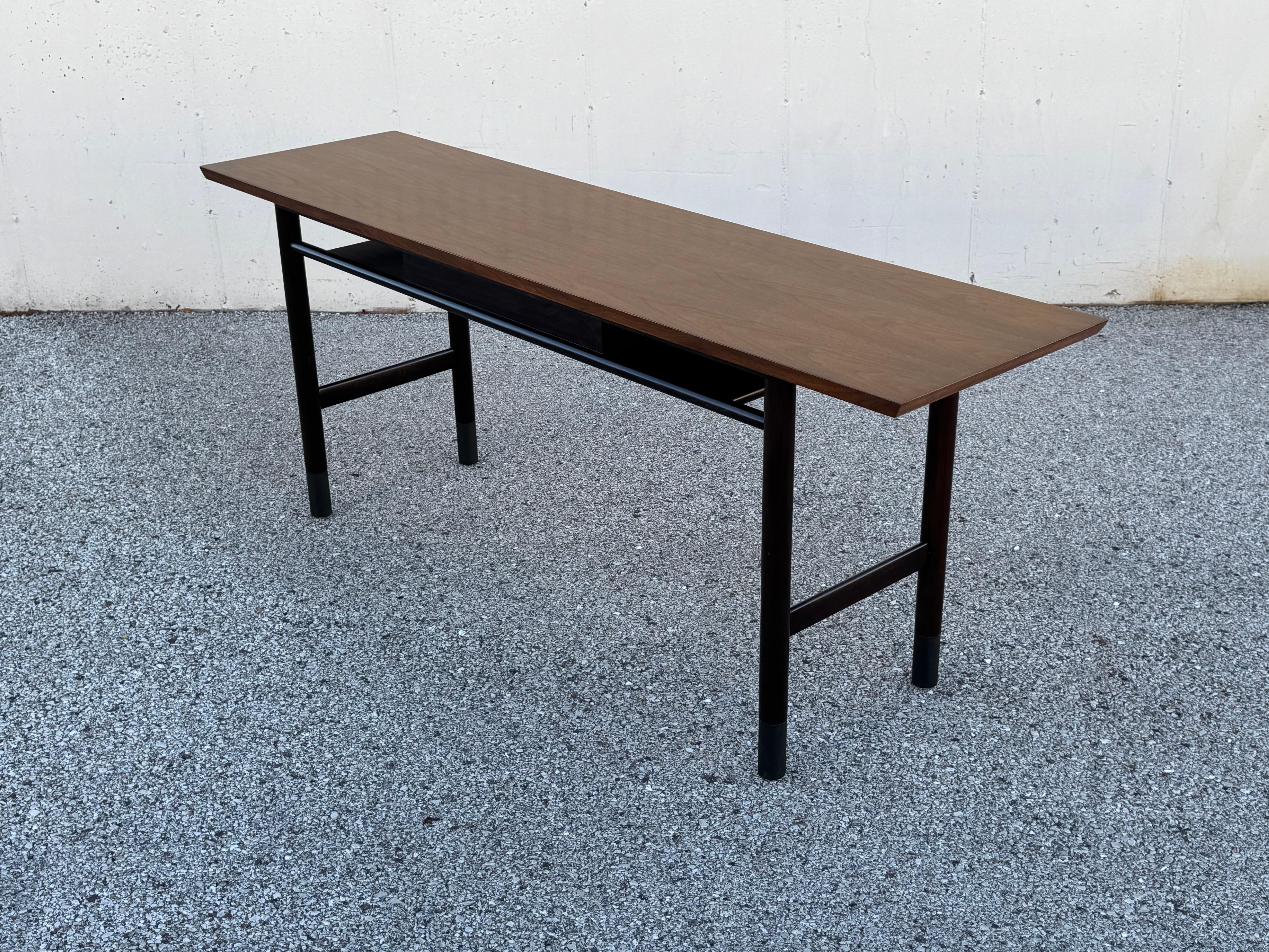 Edward Wormley for Dunbar Refinished Two-Tone Console or Sofa Table with Drawer For Sale 8