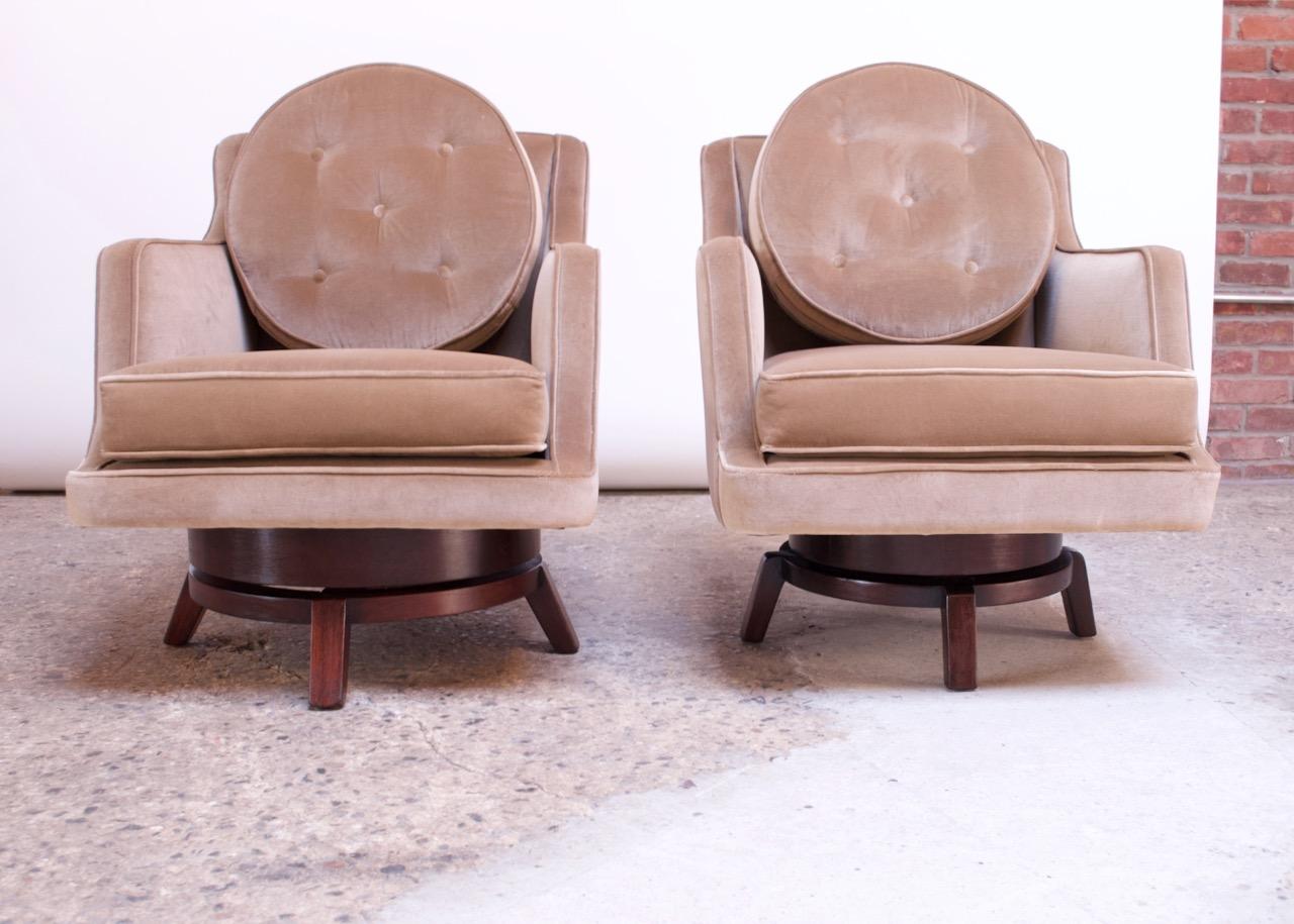 American Edward Wormley for Dunbar Revolving Lounge Chairs in Mahogany with Ottoman