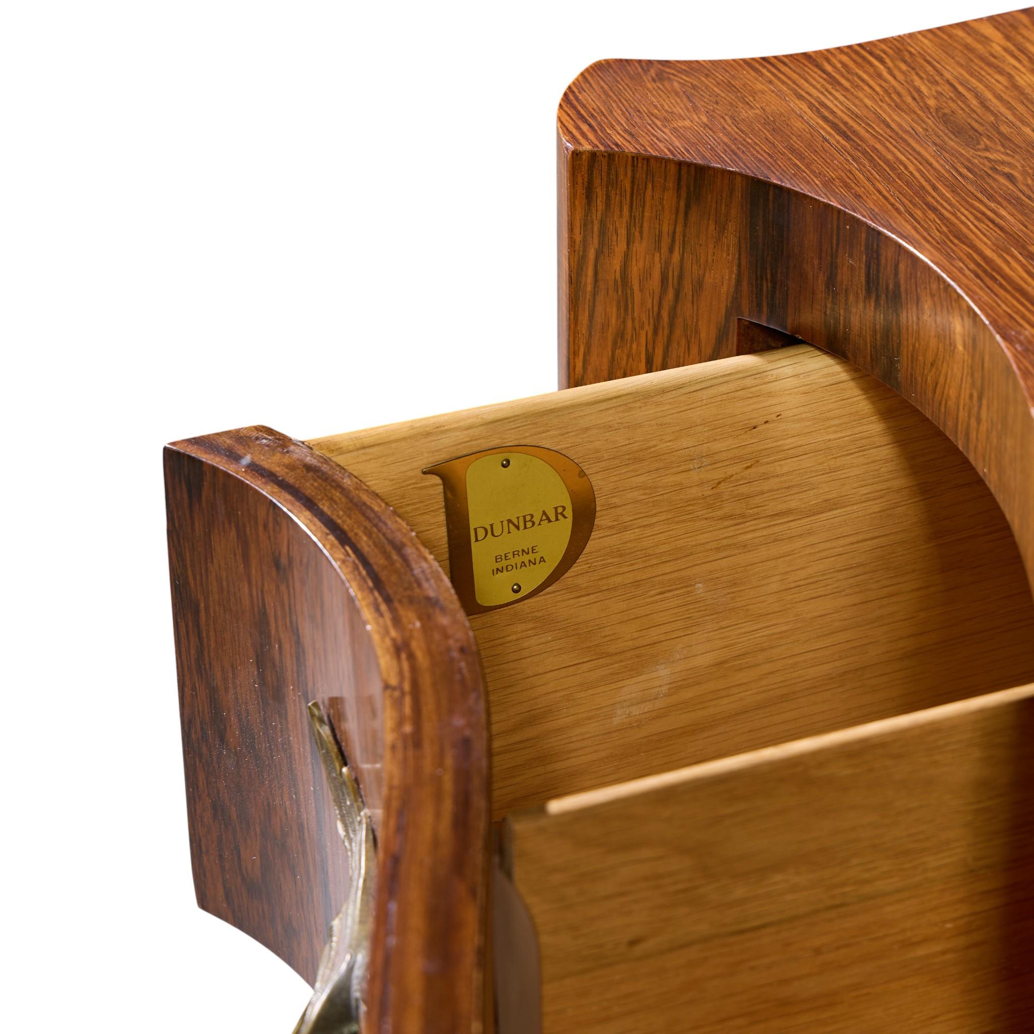 Edward Wormley per Dunbar Cassettone in legno di palissandro e ottone in vendita 3