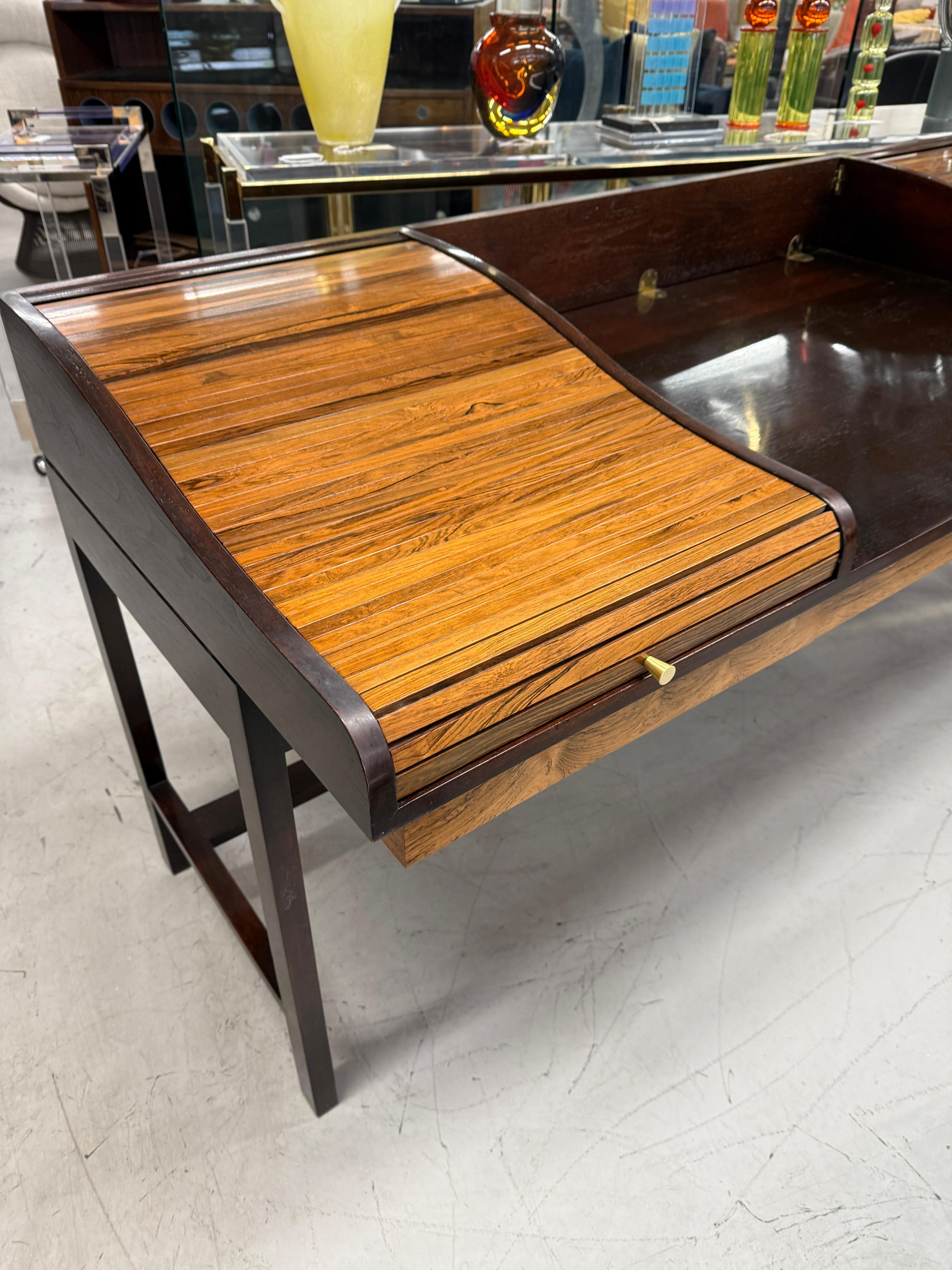 Edward Wormley per Dunbar, Rosewood e  Scrivania Rolltop in mogano in vendita 10