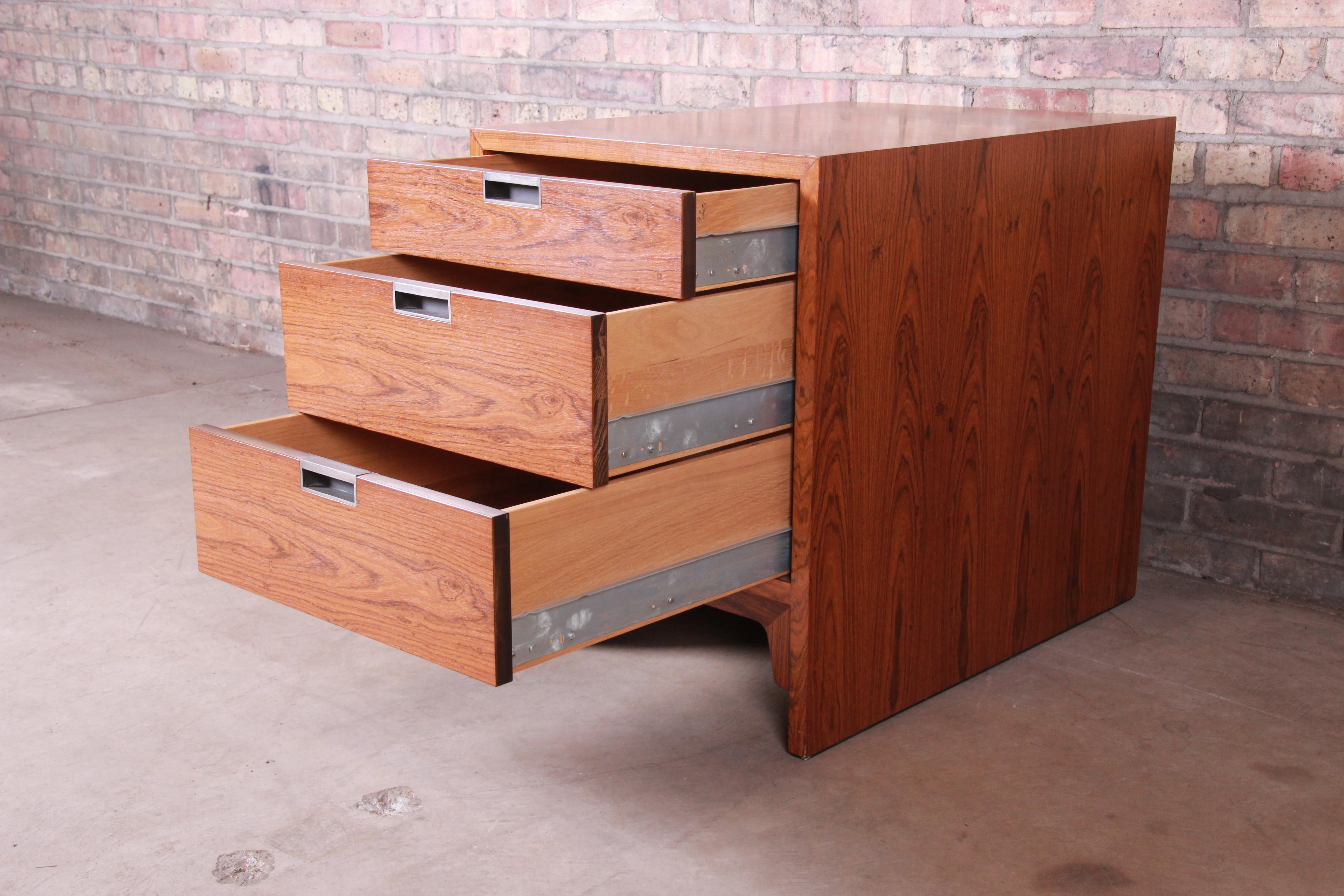 Edward Wormley for Dunbar Rosewood Three-Drawer Chest, circa 1960s 1