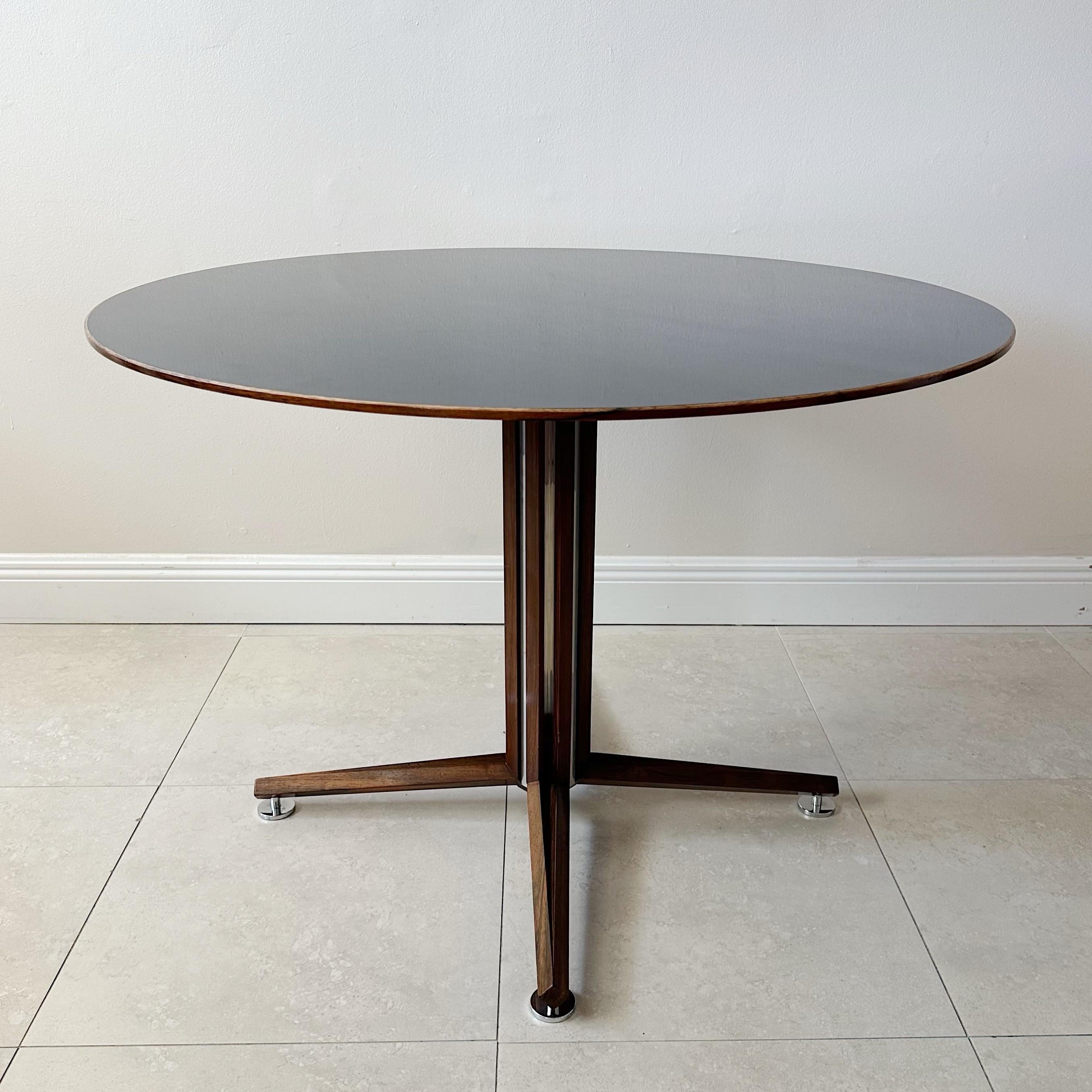 American Edward Wormley for Dunbar Round Center Table For Sale