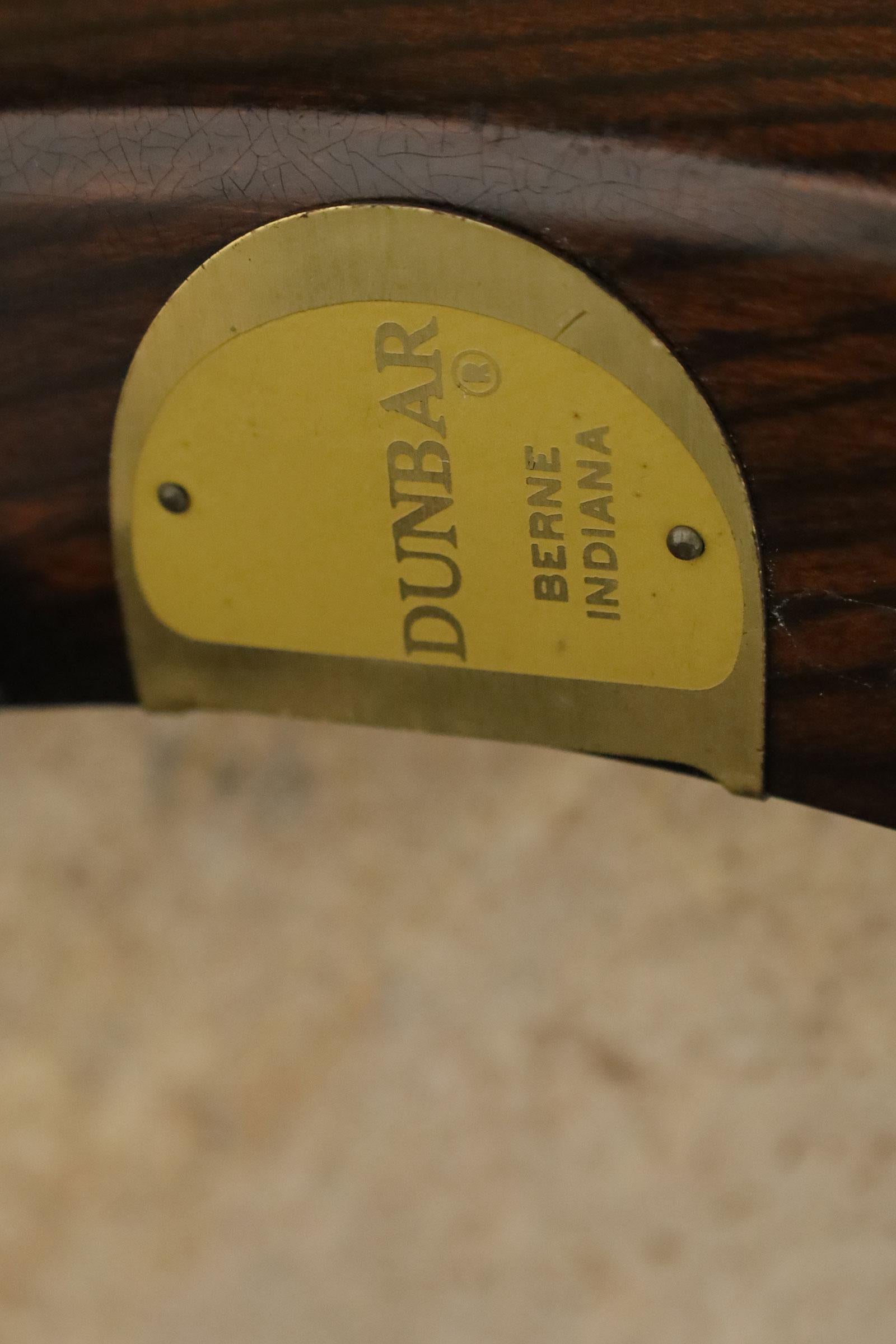 Edward Wormley für Dunbar, Tisch aus Weizengarbe in Palisanderholz, signiert (Messing) im Angebot