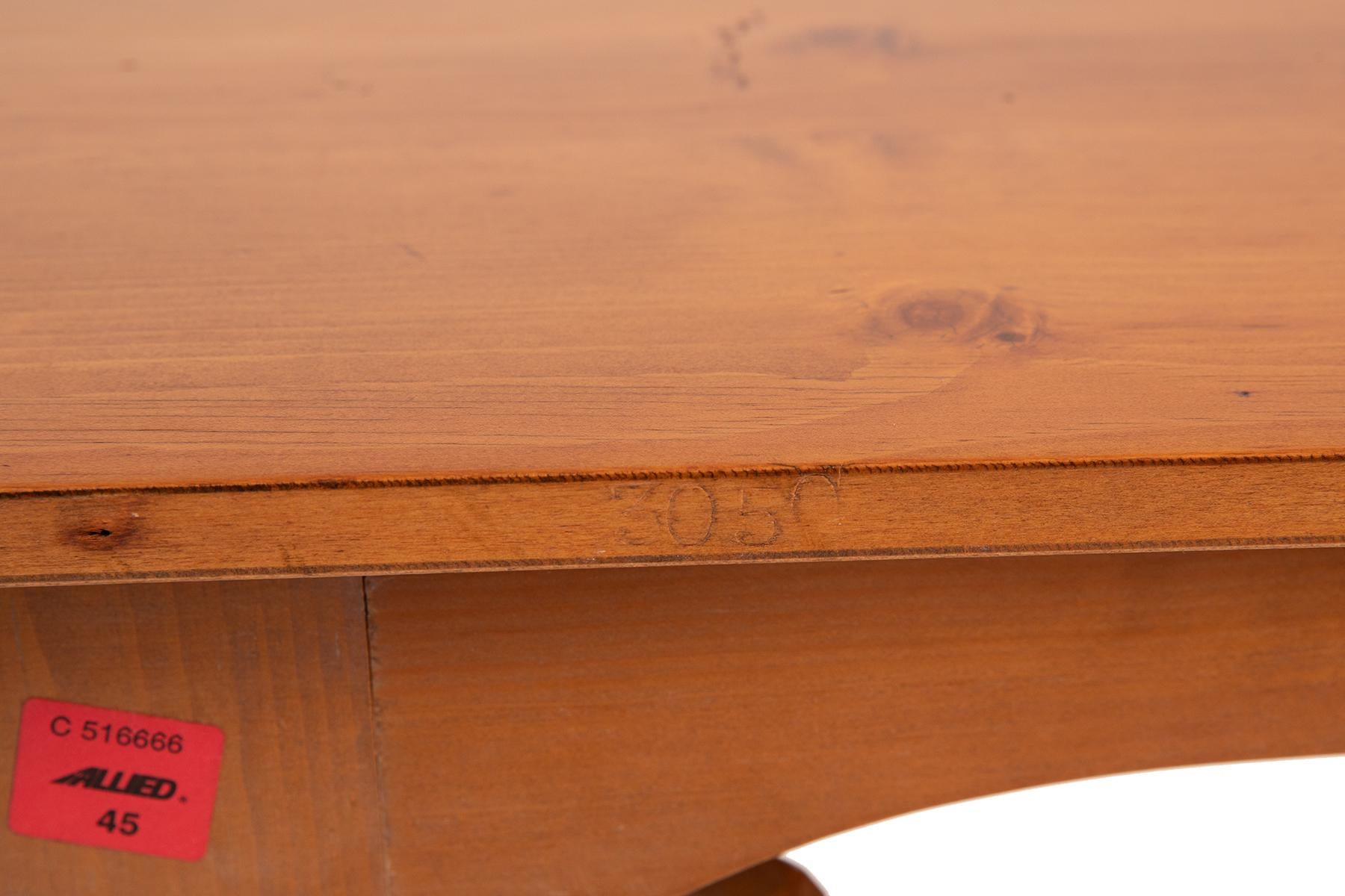 Mid-20th Century Edward Wormley for Dunbar Shell Console