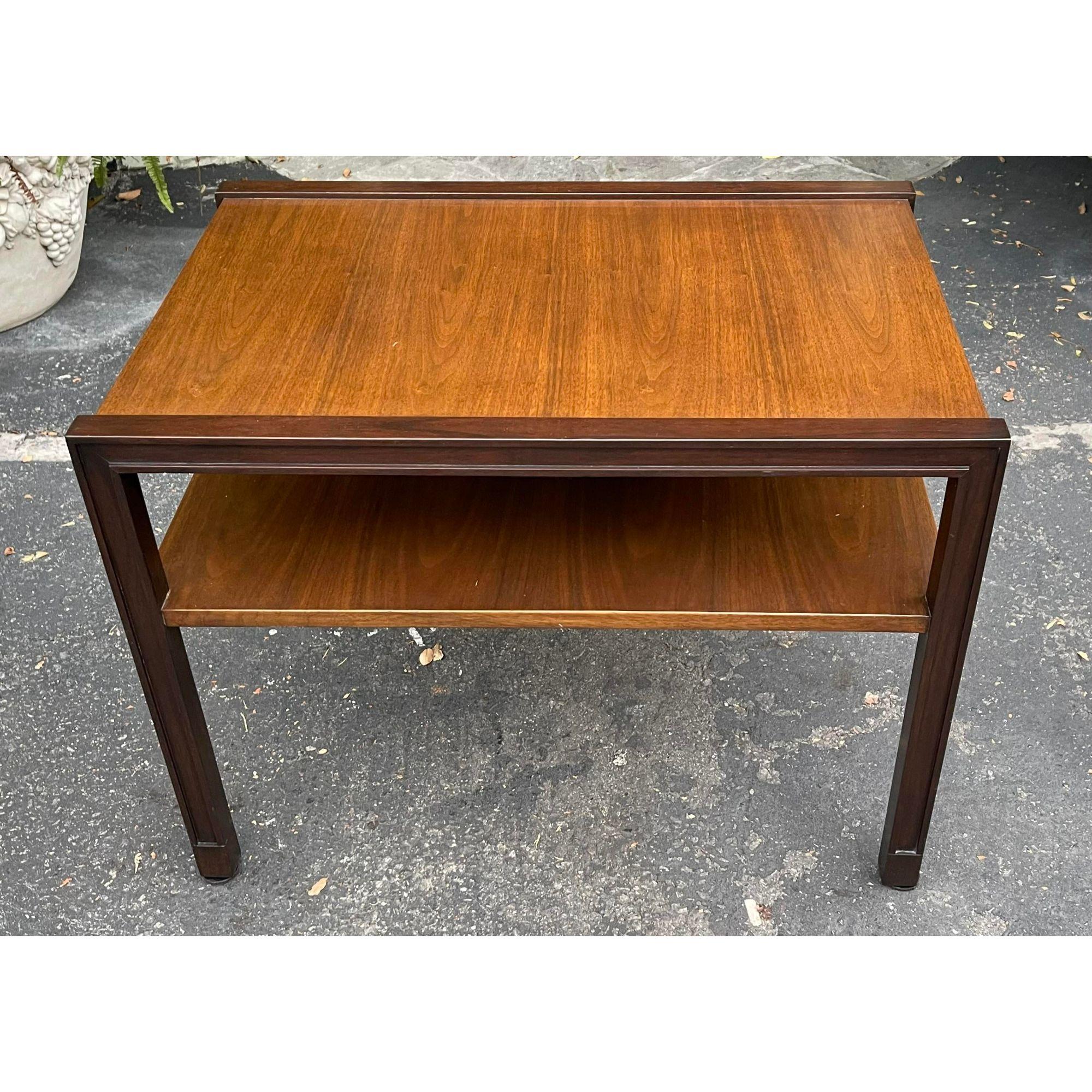 1960s Edward Wormley for Dunbar simple & elegant two tone side or end table

Additional information: 
Materials: Mahogany
Color: Brown
Brand: Dunbar Furniture
Designer: Edward Wormley
Period: 1960s
Styles: Mid-Century Modern
Table Shape: