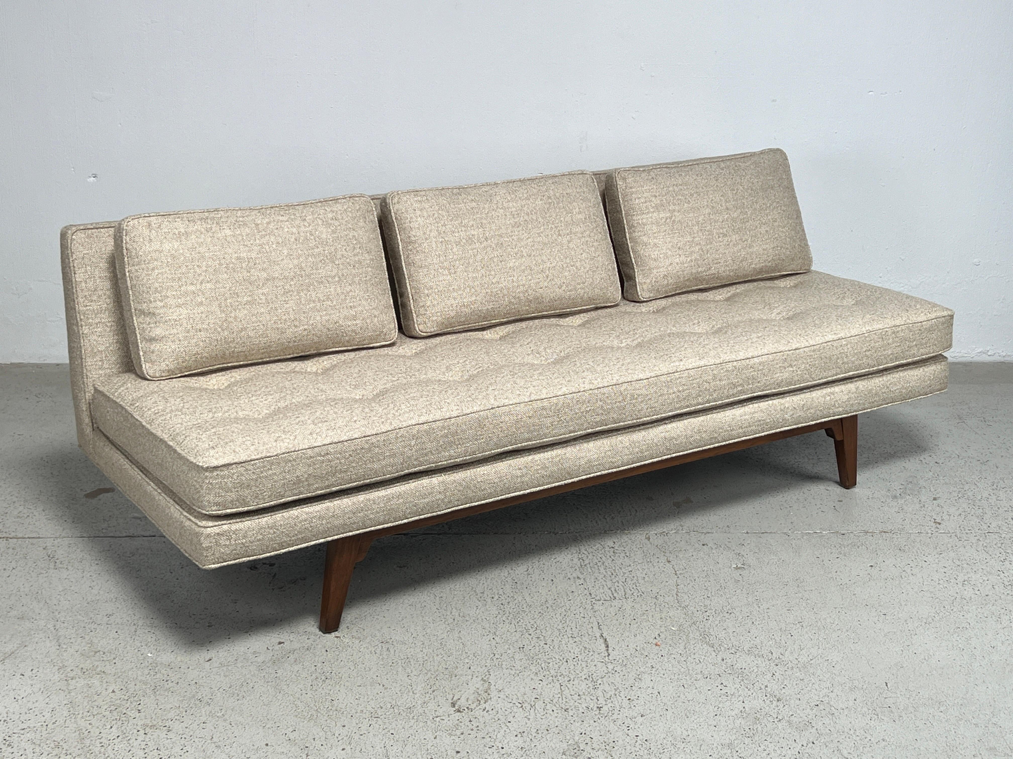 Edward Wormley for Dunbar Sofa / Daybed 2