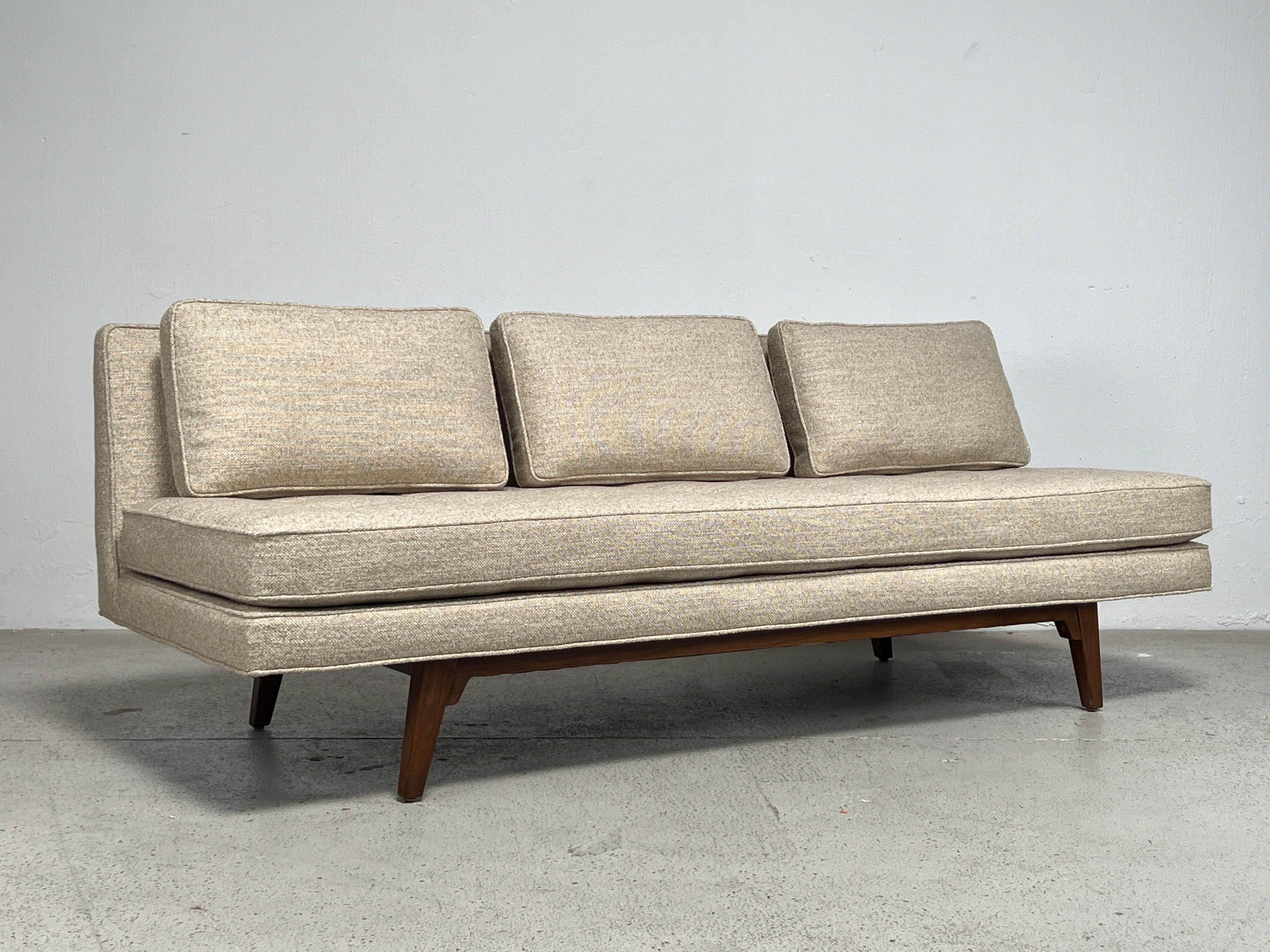 Edward Wormley for Dunbar Sofa / Daybed 3
