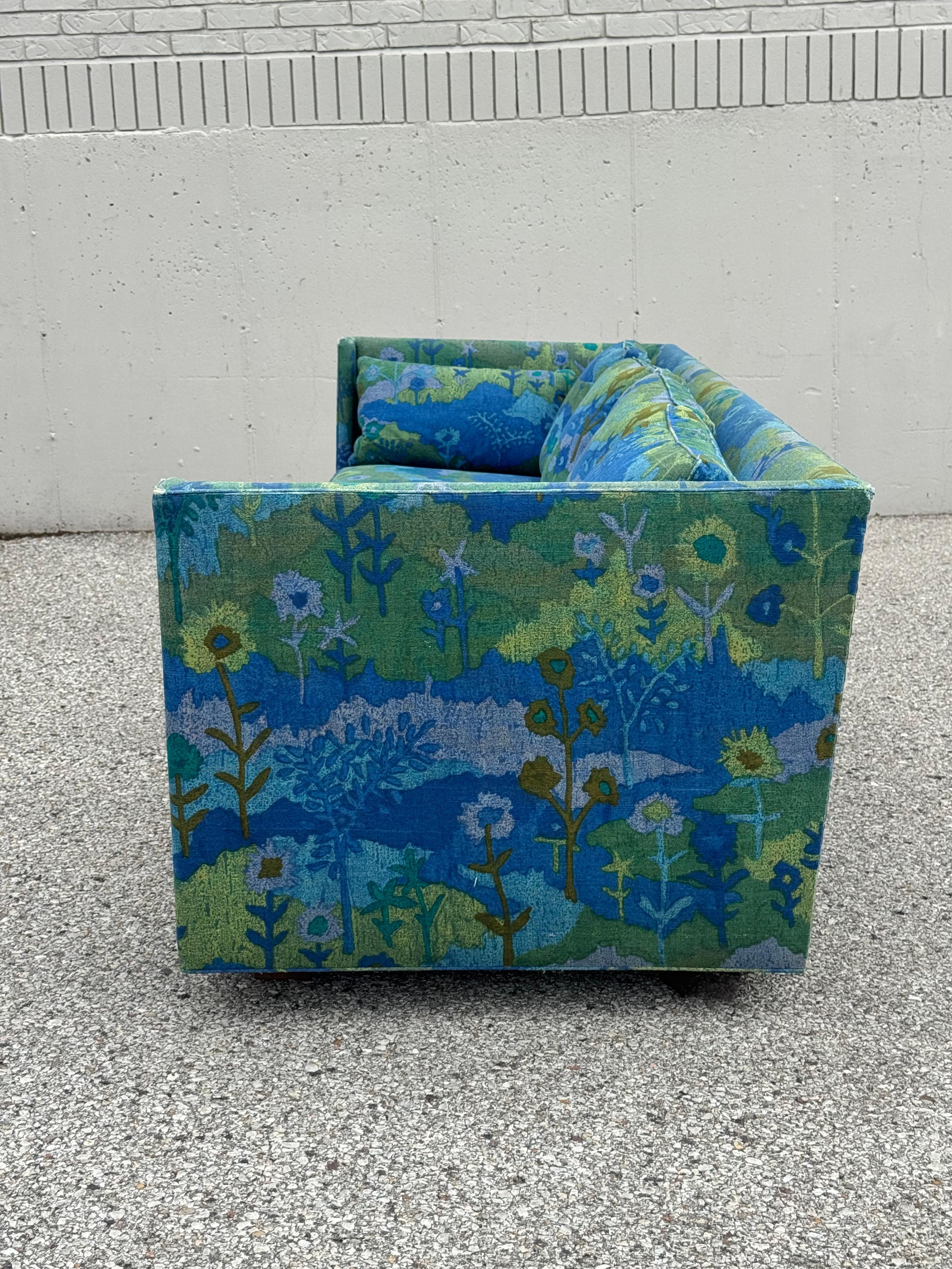 Edward Wormley for Dunbar Sofa M#261 with Original Jack Lenor Larsen Upholstery For Sale 8