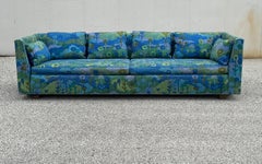 Edward Wormley for Dunbar Sofa M#261 with Original Jack Lenor Larsen Upholstery (Canapé pour Dunbar M#261 avec tapisserie d'origine Jack Lenor Larsen)
