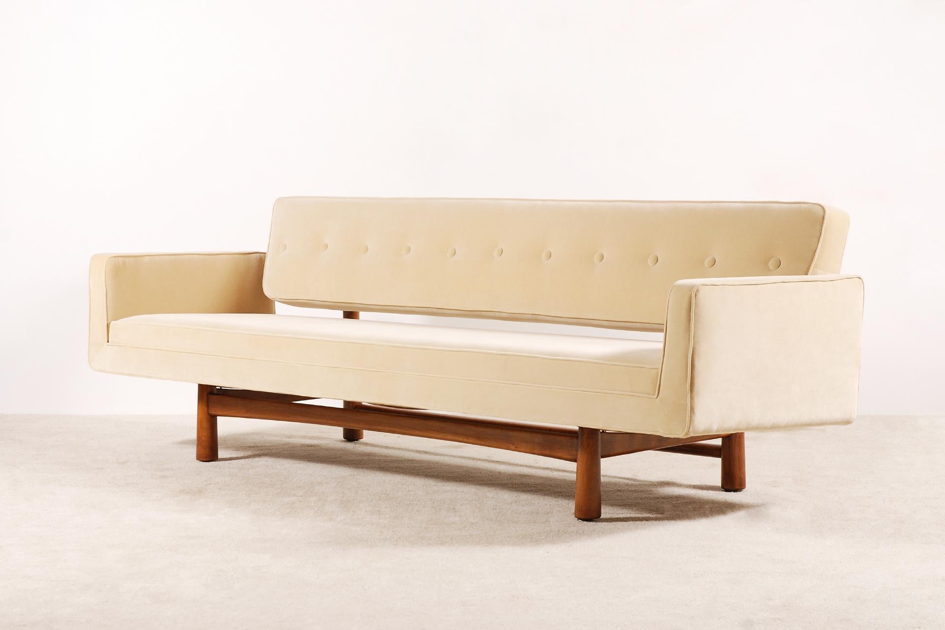 Mid-Century Modern Edward Wormley for Dunbar, Sofa Model 5316 Reupholstered, circa 1950