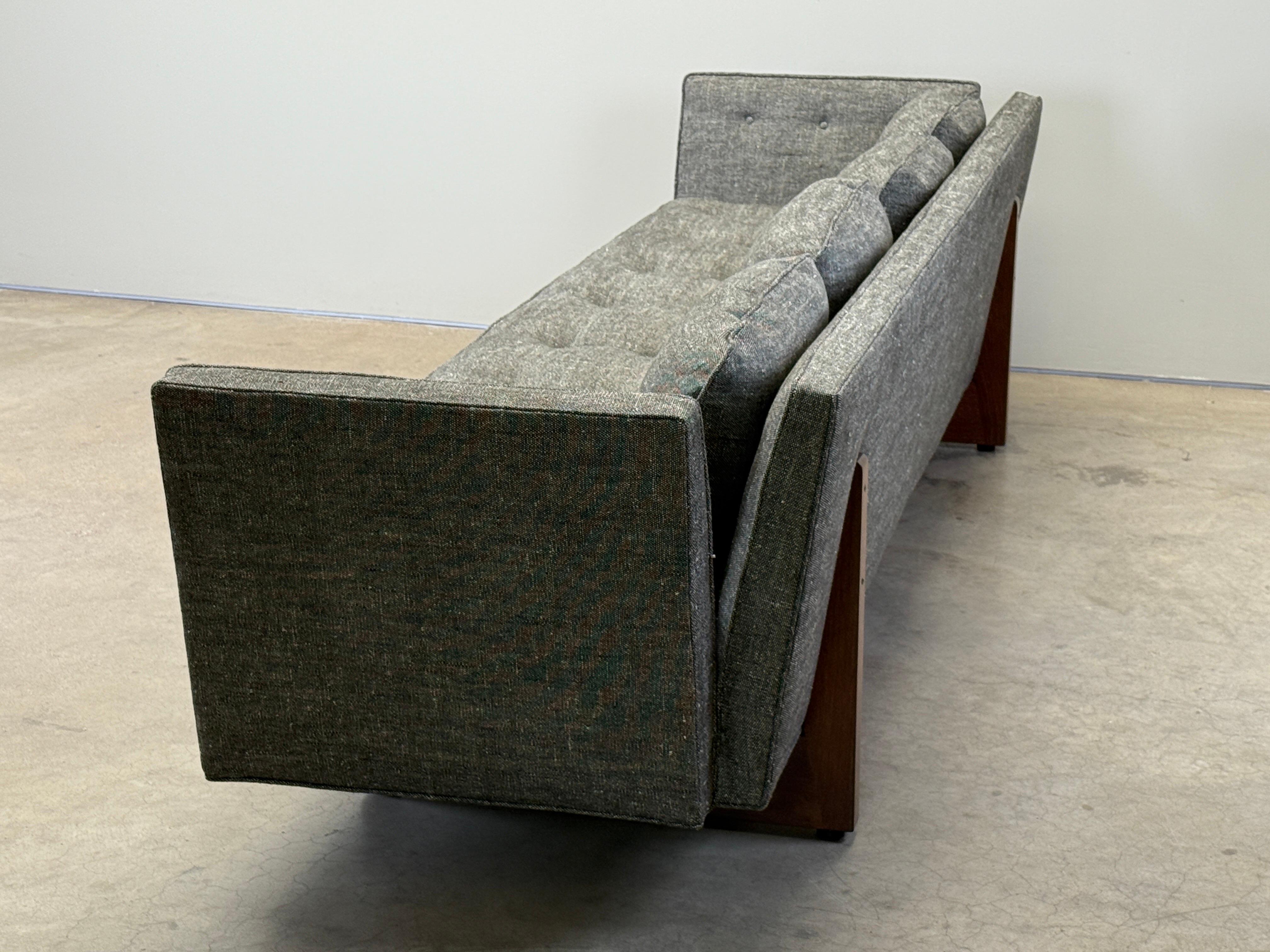 Edward Wormley per Dunbar - Divano componibile con bracci divisi in vendita 12
