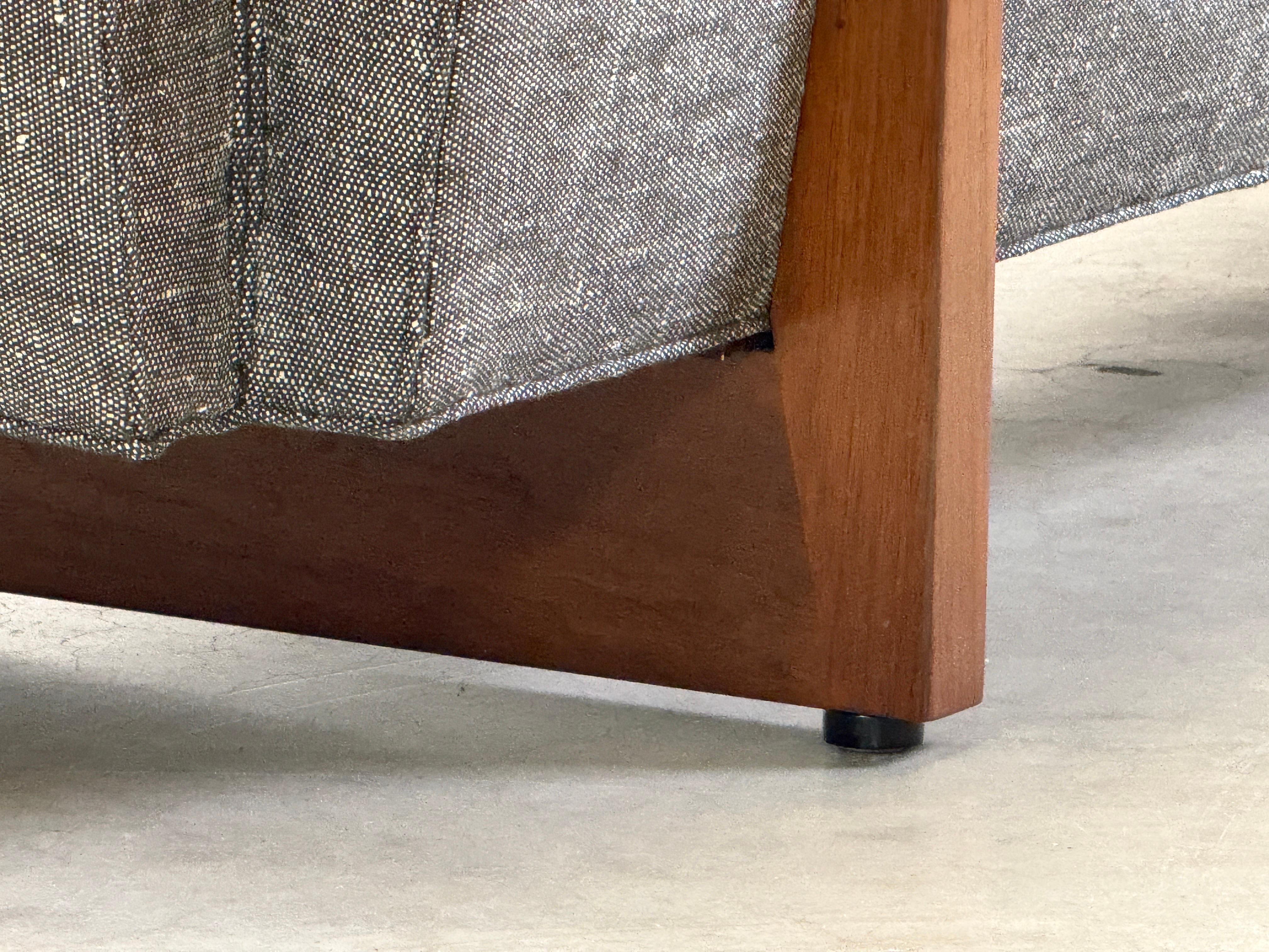 Edward Wormley für Dunbar Split Arm Sofa im Angebot 9