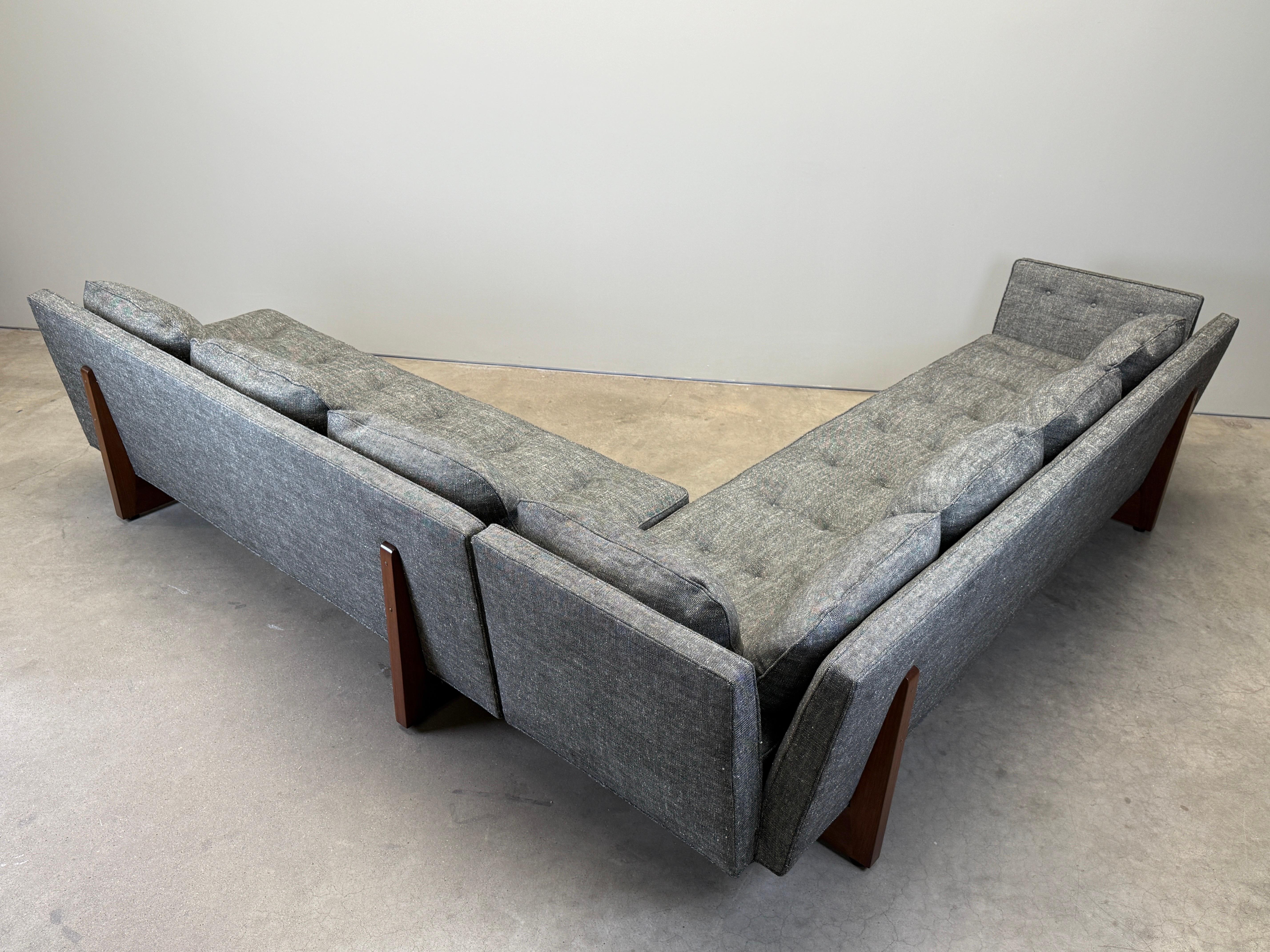 Edward Wormley für Dunbar Split Arm Sofa im Angebot 14