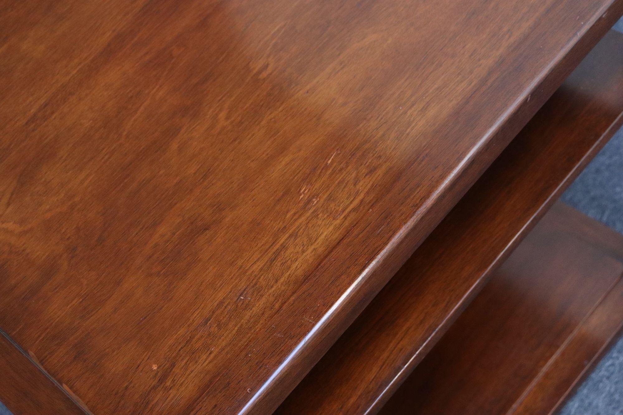 Edward Wormley for Dunbar Stained Mahogany Cube Three Tiered Side / End Table (Table d'appoint / d'appoint à trois niveaux) en vente 2