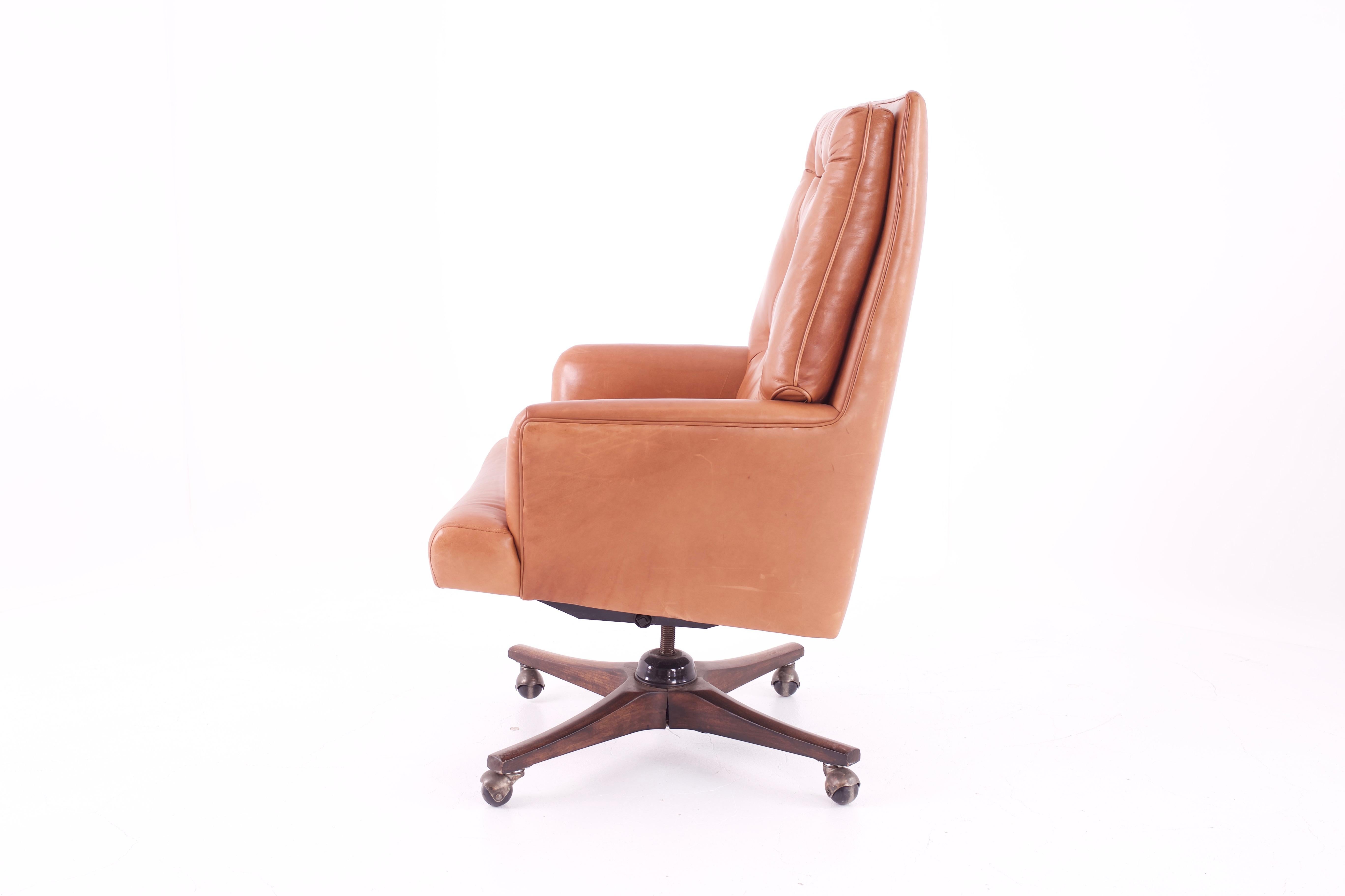 Edward Wormley for Dunbar Style Mid Century Leather Orange Desk Chair In Excellent Condition In Countryside, IL