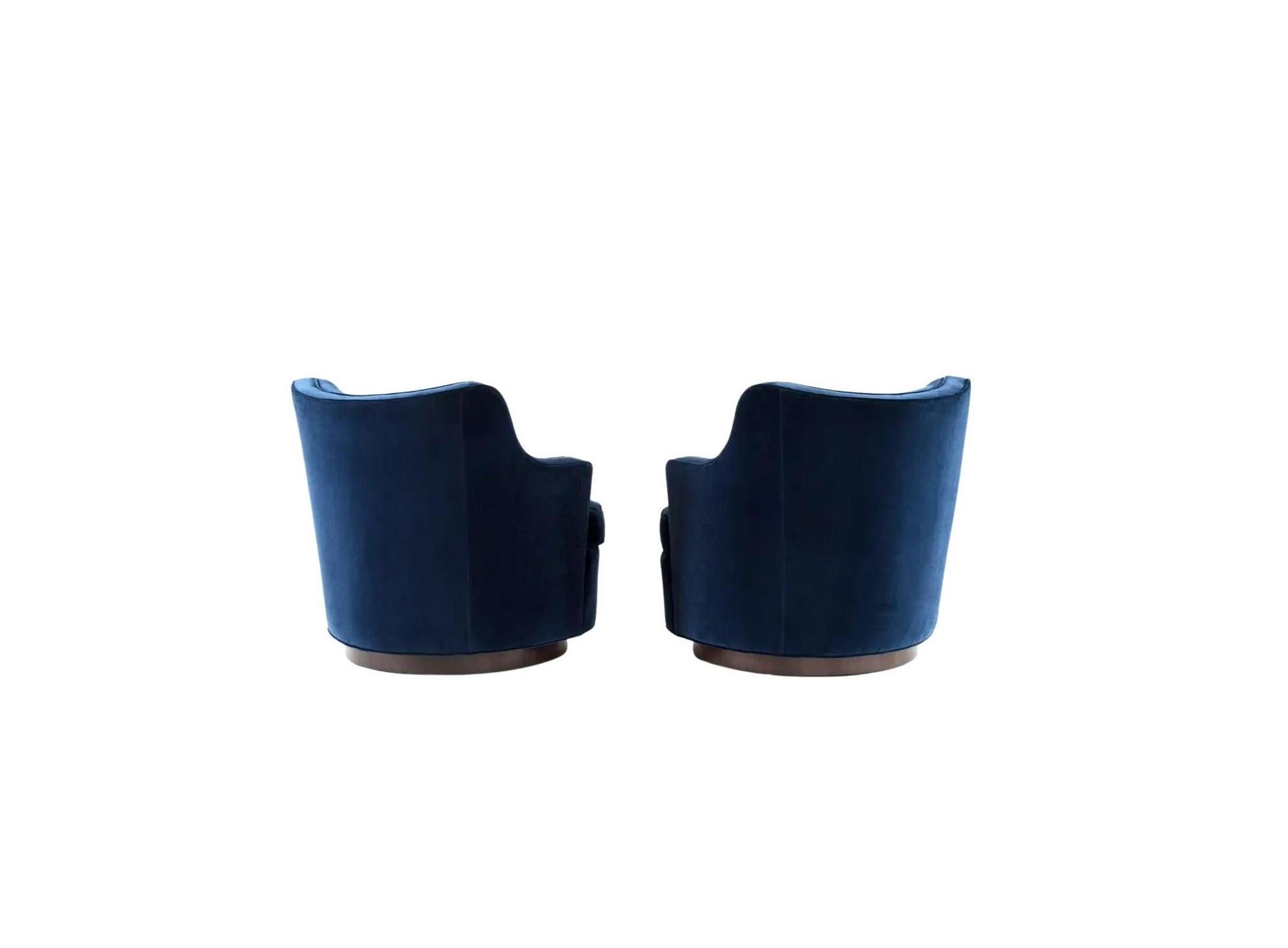 Velours Edward Wormley pour Dunbar Chaises pivotantes en bleu, paire en vente
