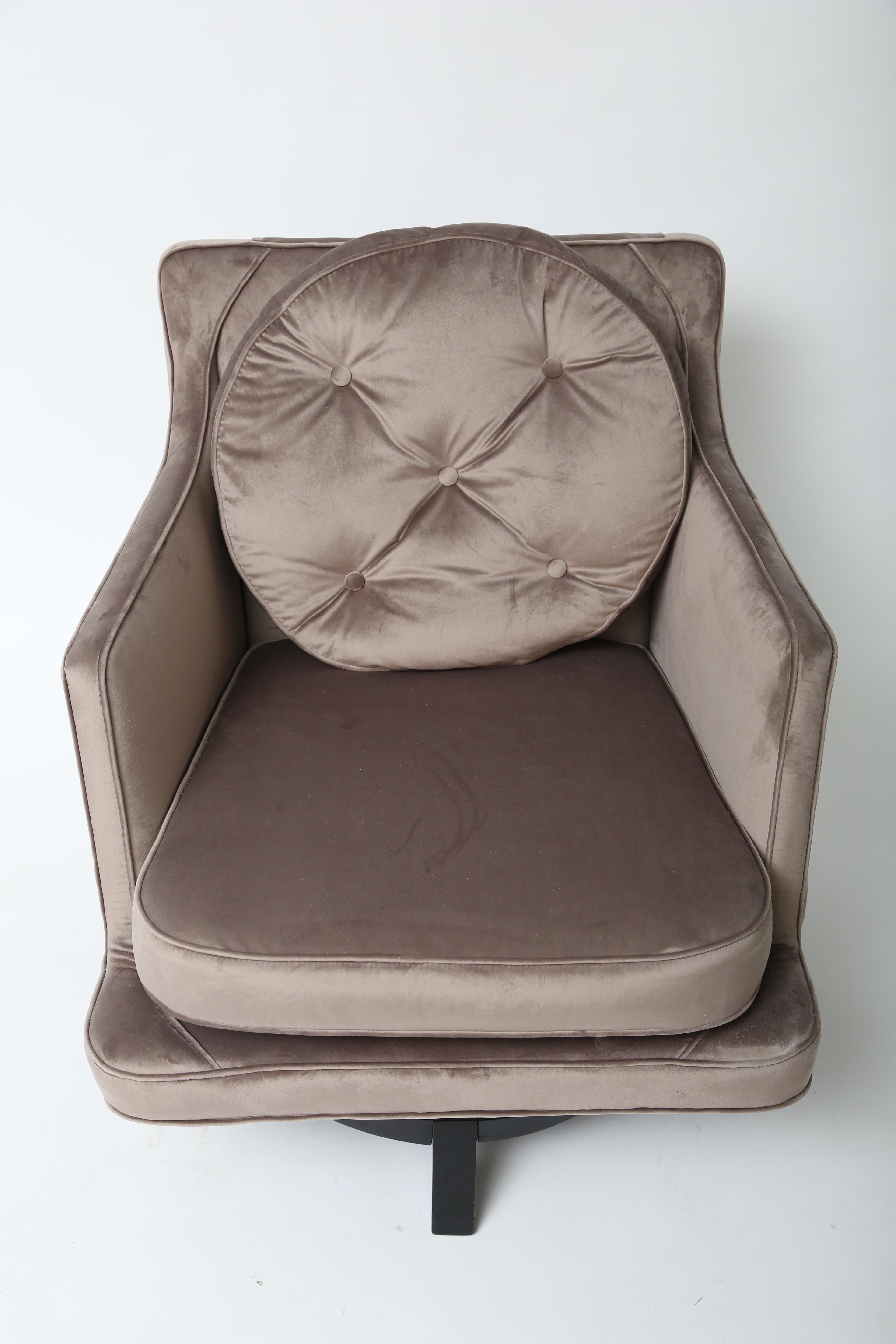 Fauteuils de salon pivotants Edward Wormley pour Dunbar en vente 1