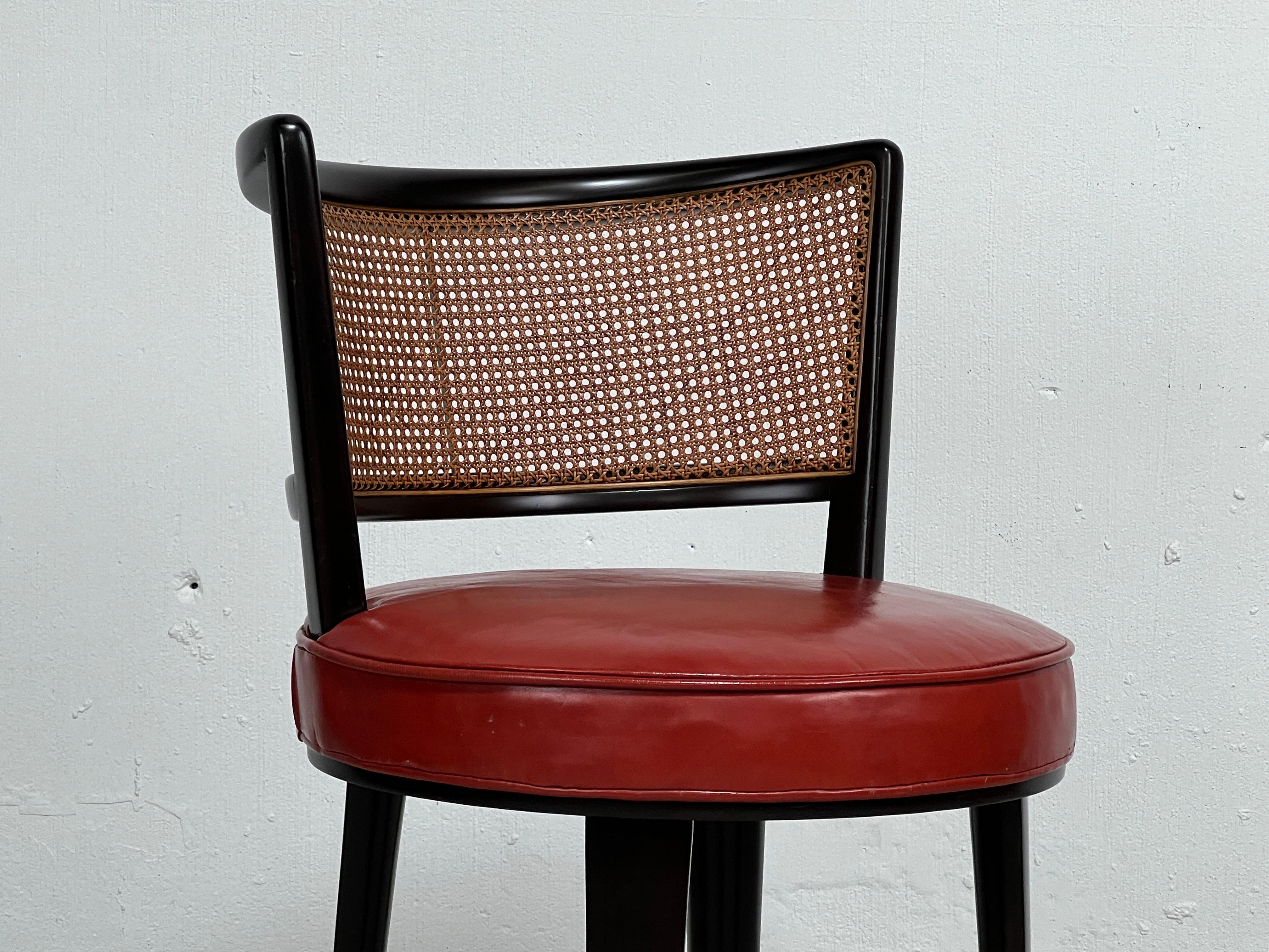 Milieu du XXe siècle Edward Wormley pour Dunbar Tabouret / chaise pivotant(e) en vente