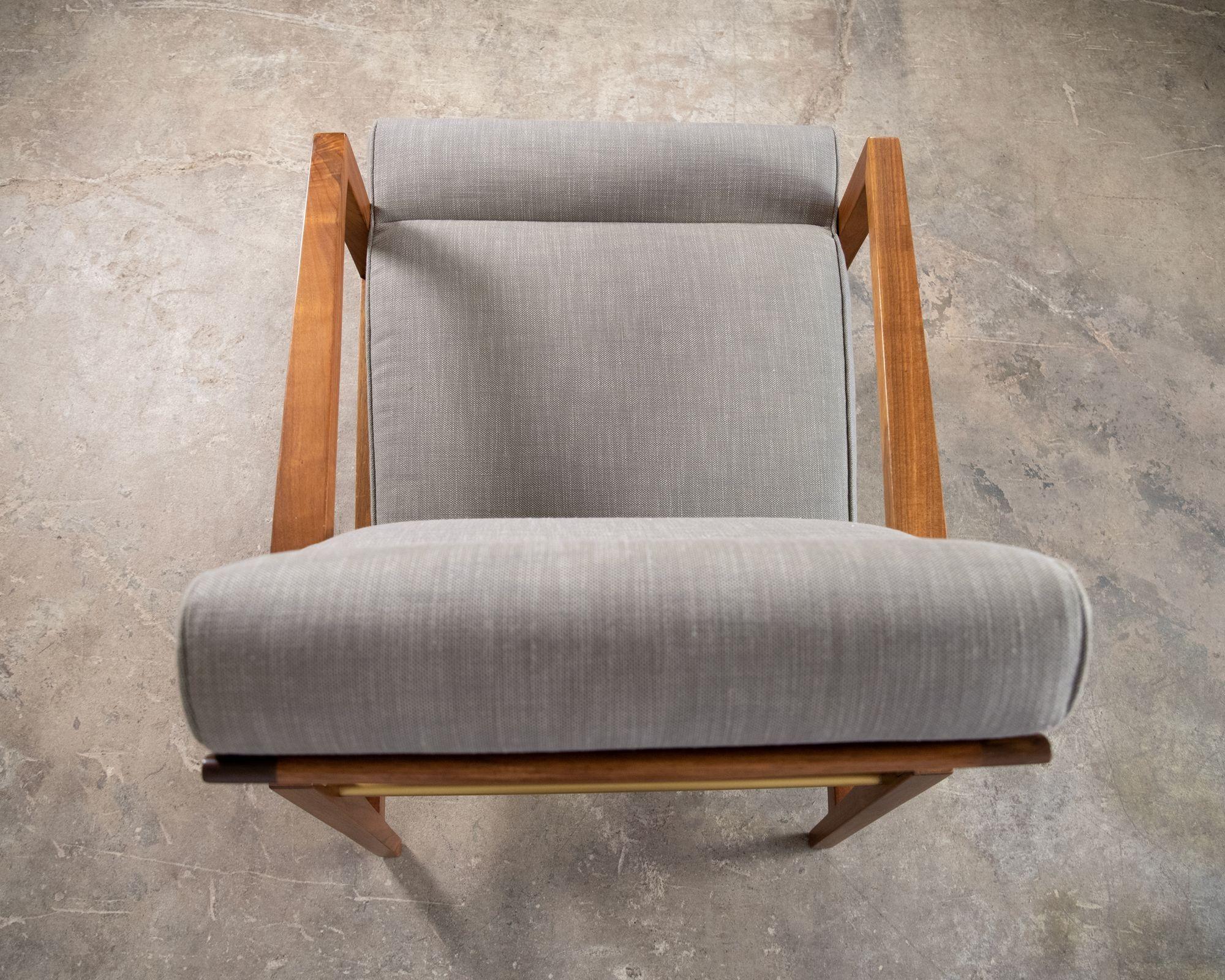 Edward Wormley pour Dunbar fauteuil de salon Sheridan à dossier basculant en rotin de noyer et laiton en vente 3