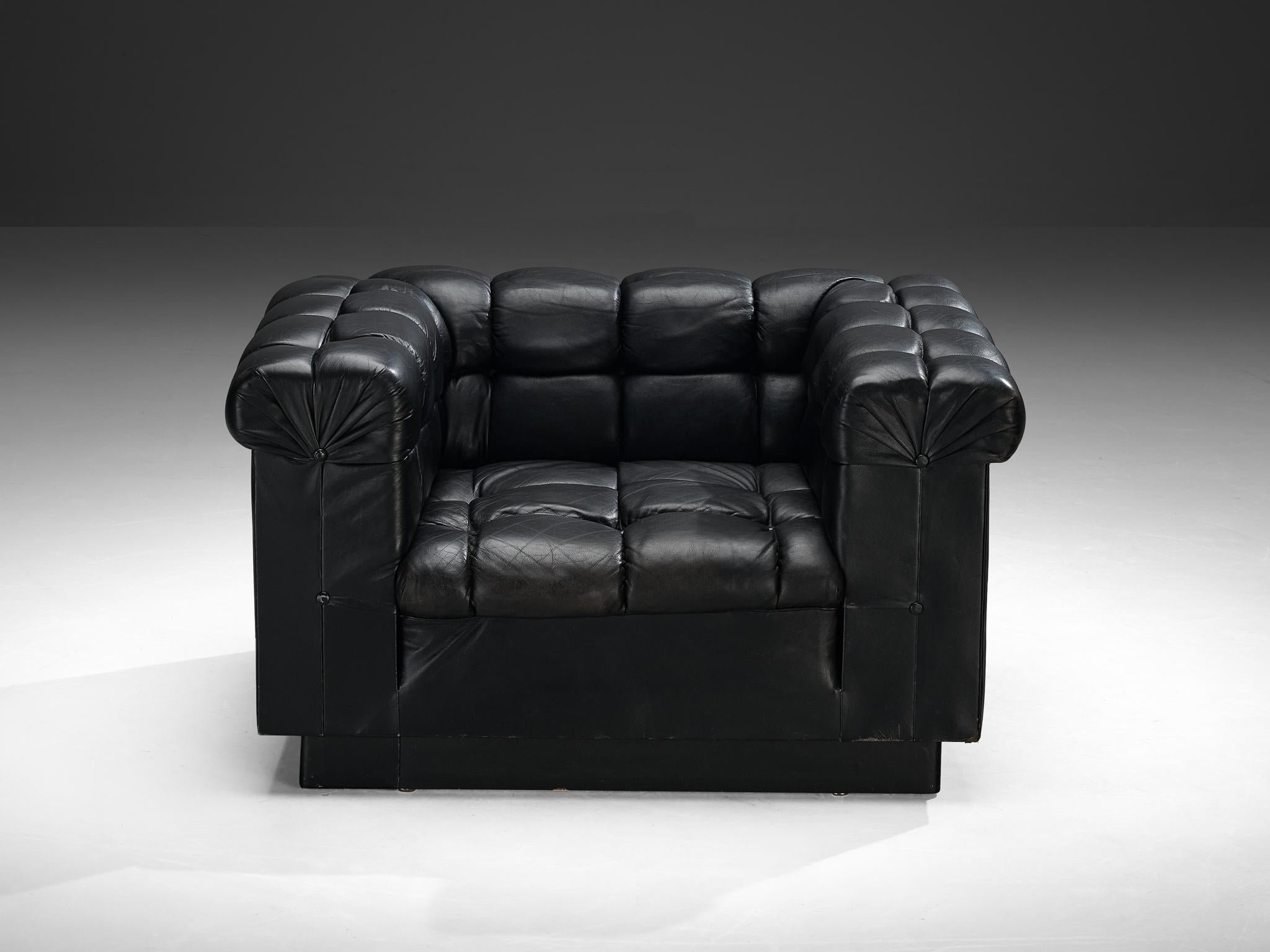 Edward Wormley for Dunbar Tufted 'Party' Club Chair in Black Leather In Good Condition For Sale In Waalwijk, NL