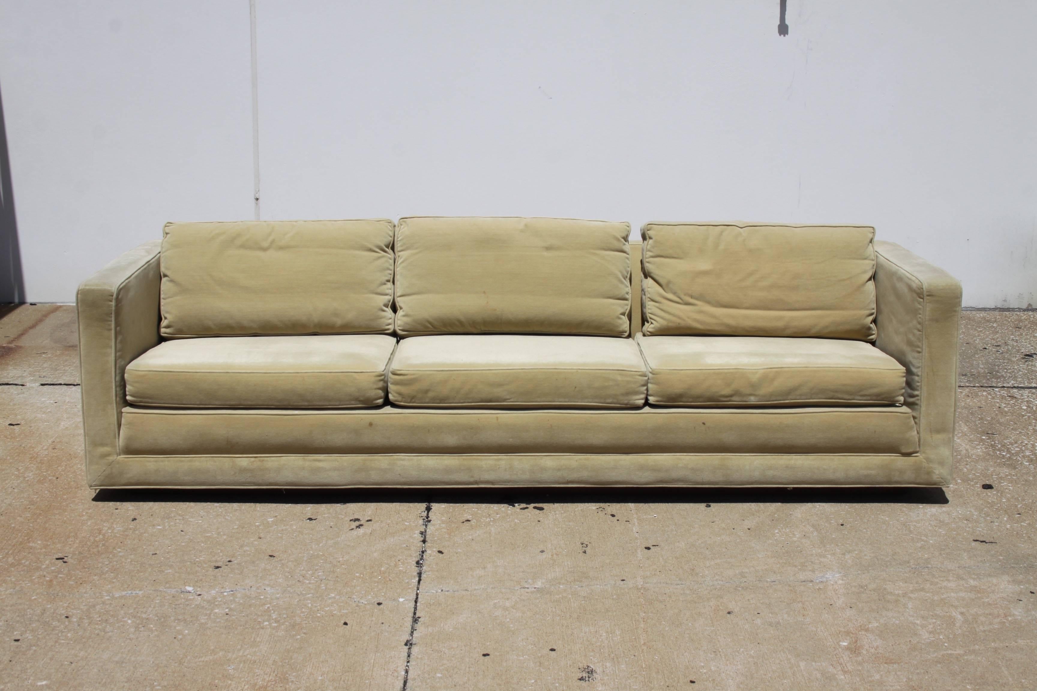 Edward Wormley for Dunbar Tuxedo Sofa on Plinth Base In Good Condition In St. Louis, MO